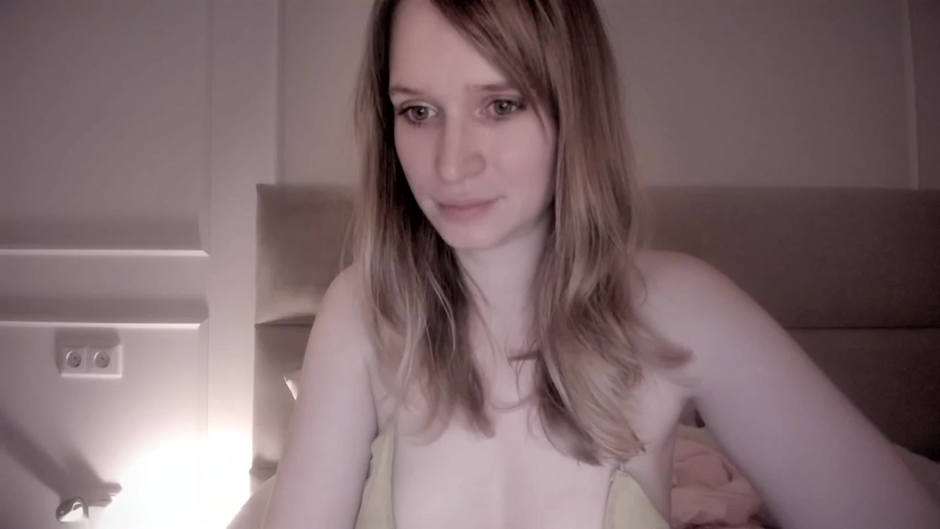 Gallery image thumbnail from Speculoos_'s myfreecams stream on, 08/27/2024, 20:07 image 8 of 20