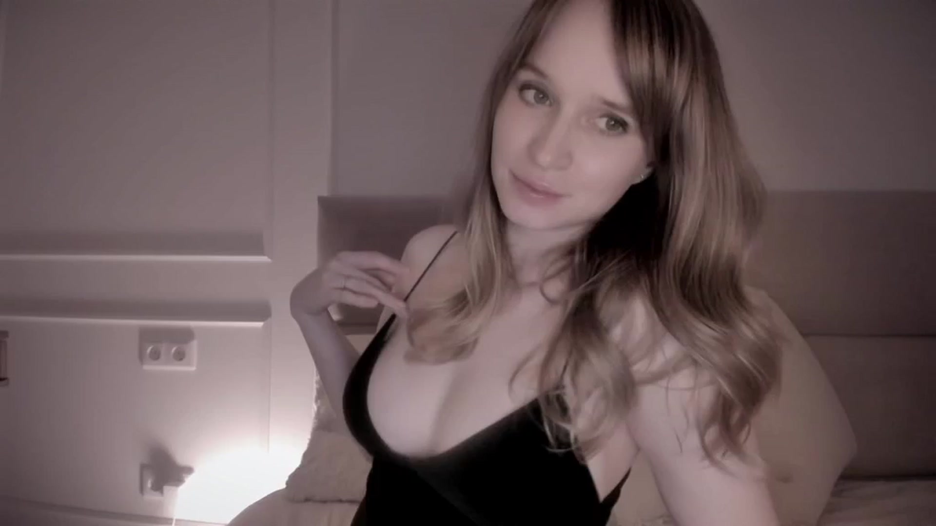 Gallery image thumbnail from Speculoos_'s myfreecams stream on, 09/29/2024, 20:01 image 1 of 20