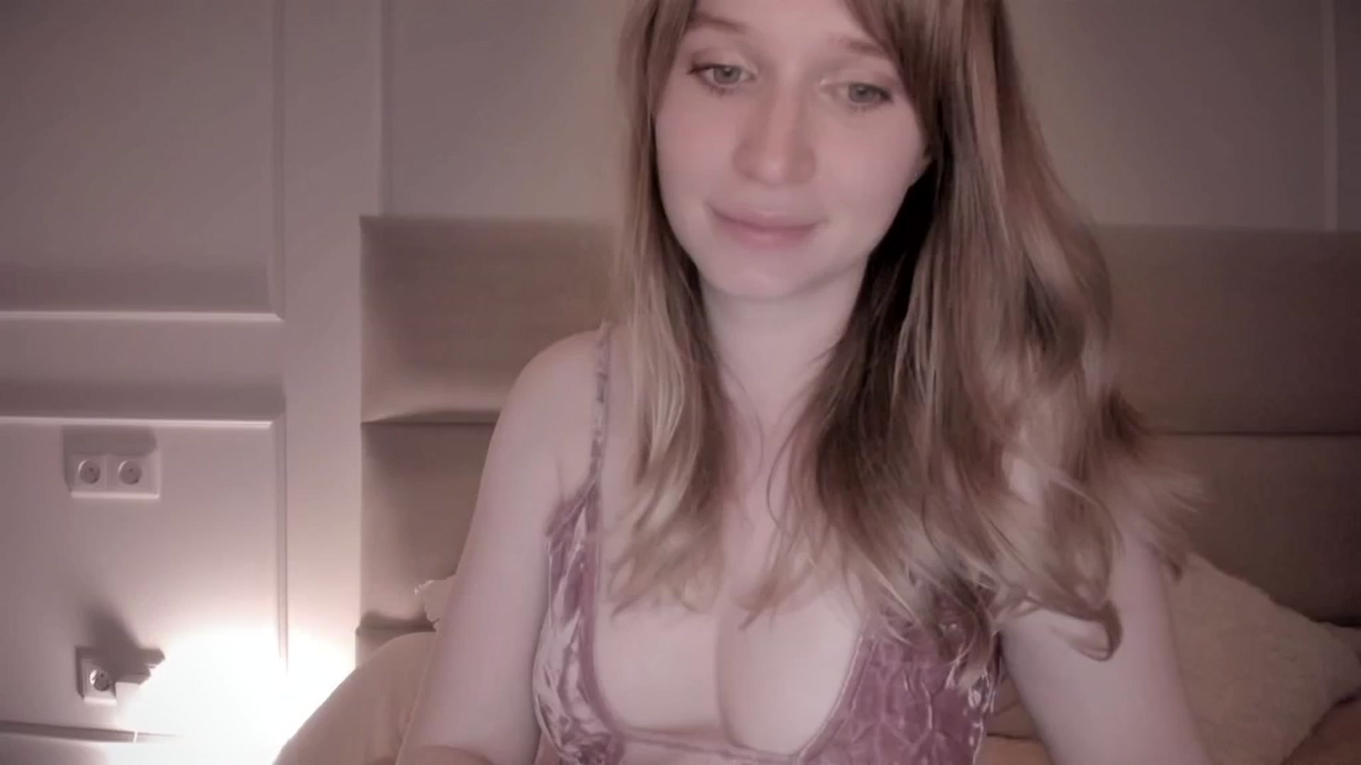 Gallery image thumbnail from Speculoos_'s myfreecams stream on, 09/30/2024, 20:16 image 20 of 20