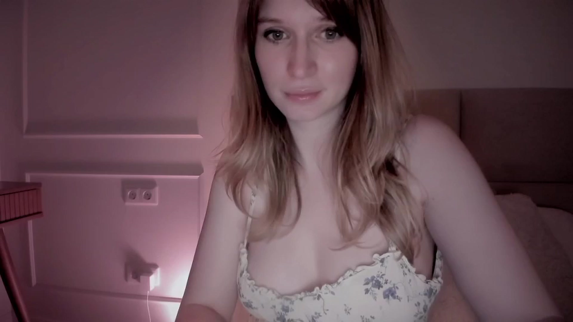 Gallery image thumbnail from Speculoos_'s myfreecams stream on, 10/09/2024, 20:11 image 4 of 20