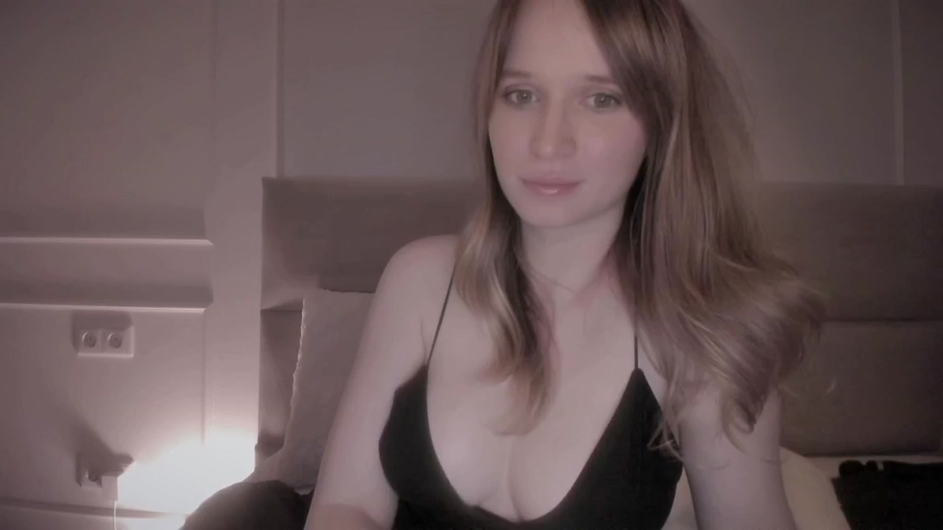 Gallery image thumbnail from Speculoos_'s myfreecams stream on, 10/27/2024, 20:31 image 6 of 20