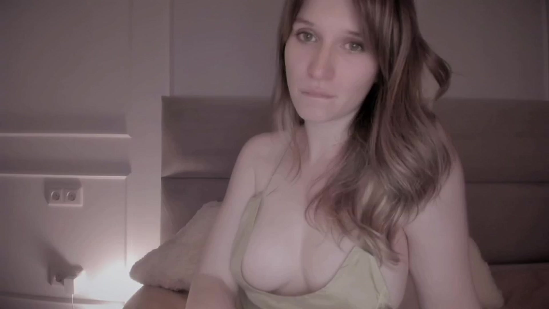 Gallery image thumbnail from Speculoos_'s myfreecams stream on, 10/29/2024, 20:26 image 15 of 20