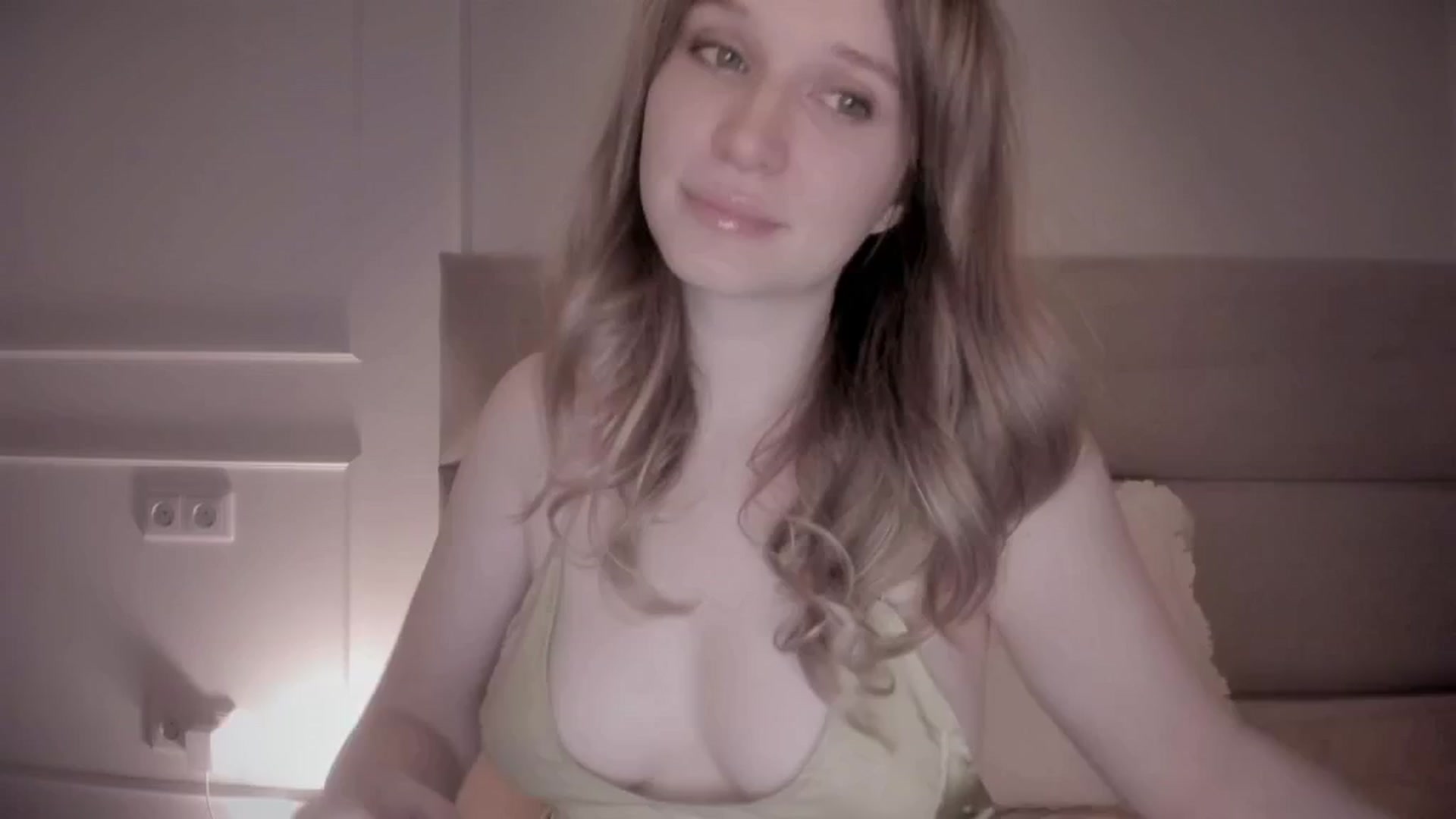 Gallery image thumbnail from Speculoos_'s myfreecams stream on, 10/29/2024, 20:26 image 1 of 20