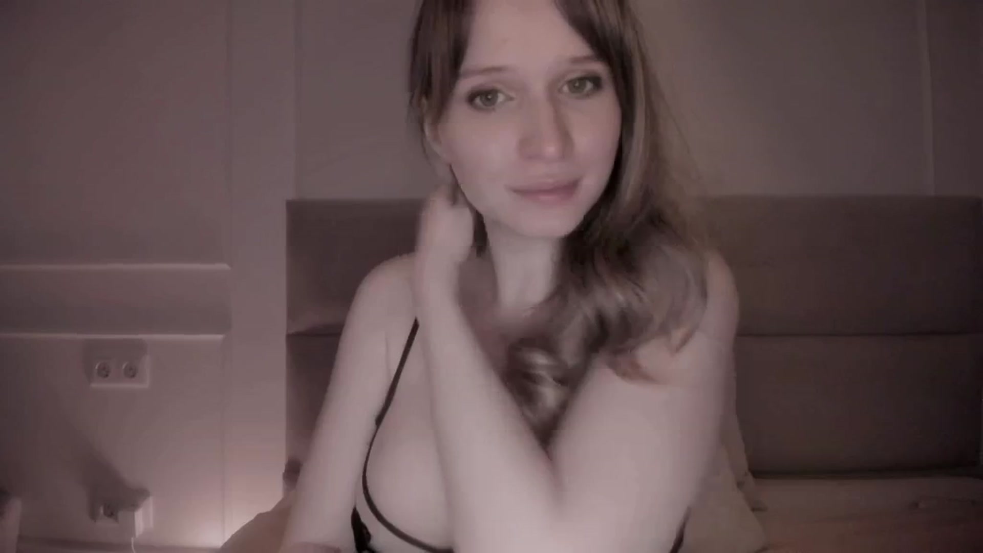 Gallery image thumbnail from Speculoos_'s myfreecams stream on, 11/13/2024, 20:47 image 9 of 20