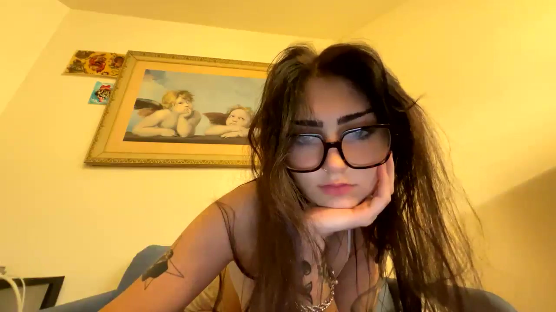 Gallery image thumbnail from SpencerJune's myfreecams stream on, 12/18/2024, 07:47 image 15 of 20