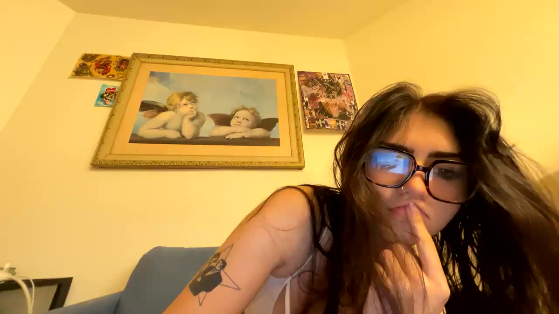 Gallery image thumbnail from SpencerJune's myfreecams stream on, 12/18/2024, 07:47 image 13 of 20