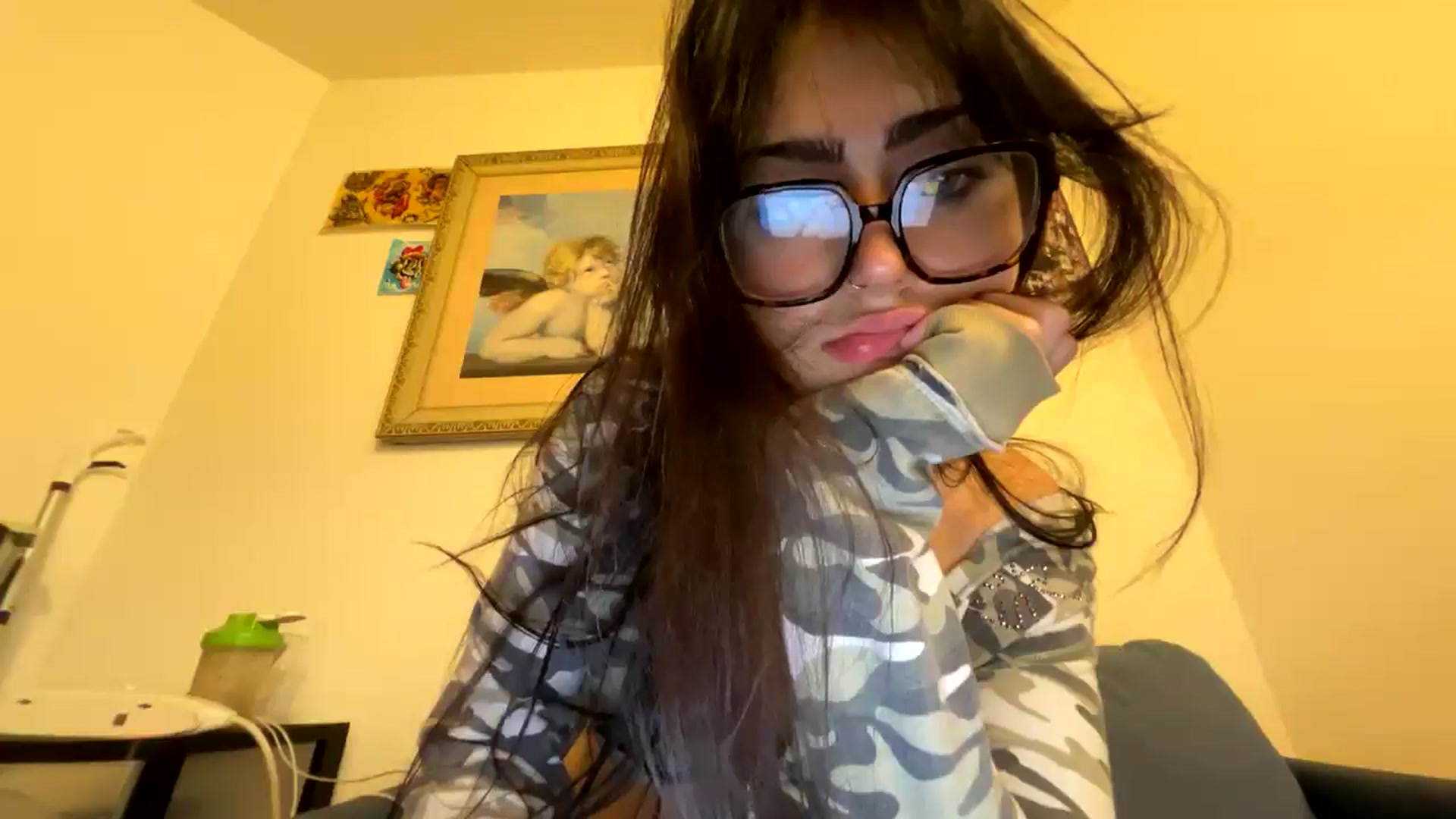Gallery image thumbnail from SpencerJune's myfreecams stream on, 12/19/2024, 05:13 image 2 of 20