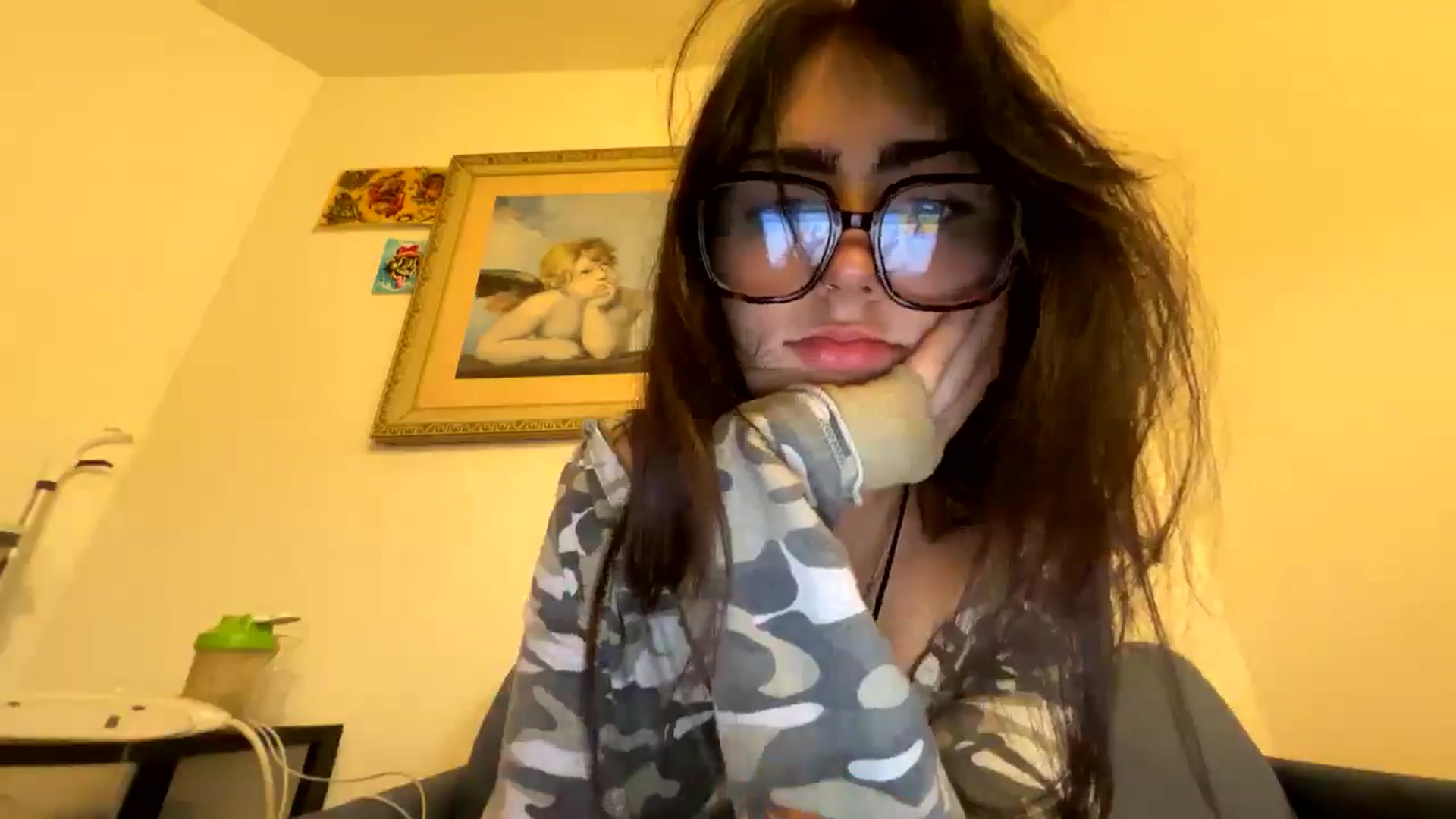 Gallery image thumbnail from SpencerJune's myfreecams stream on, 12/19/2024, 05:13 image 20 of 20