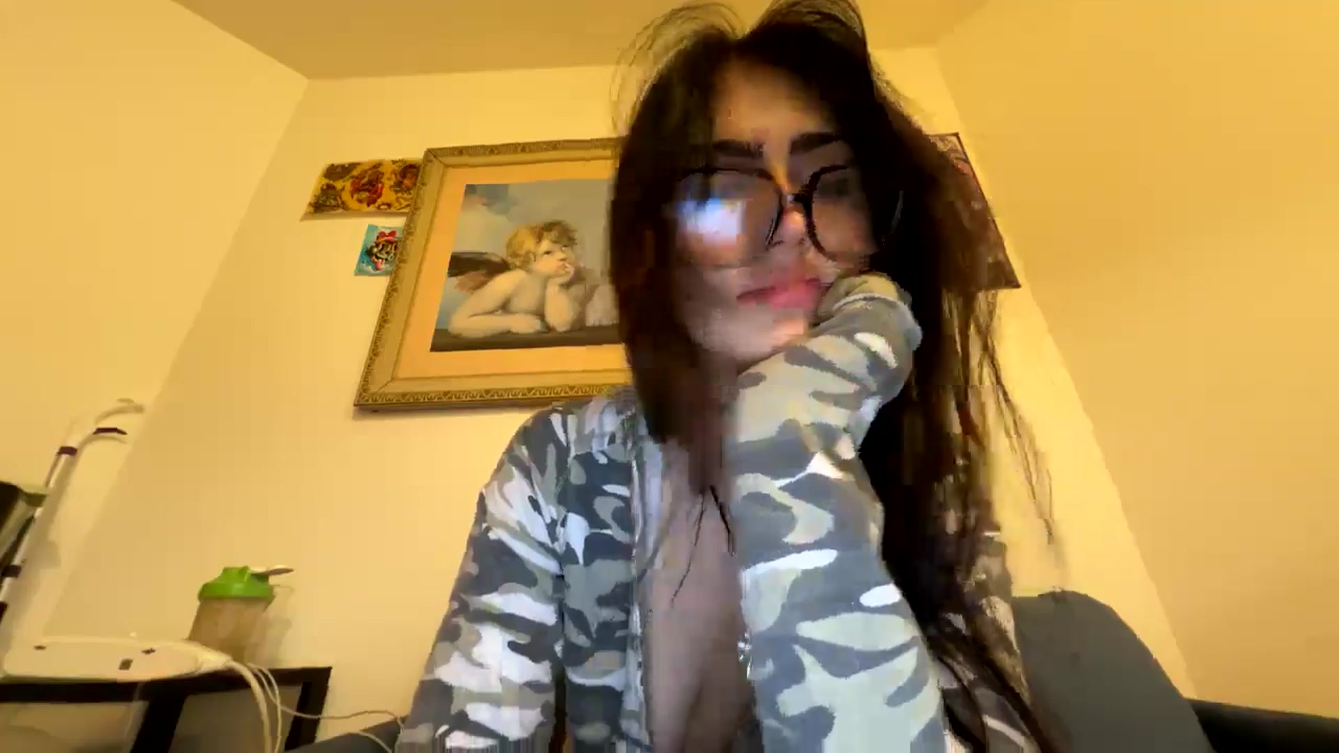 Gallery image thumbnail from SpencerJune's myfreecams stream on, 12/19/2024, 05:13 image 12 of 20