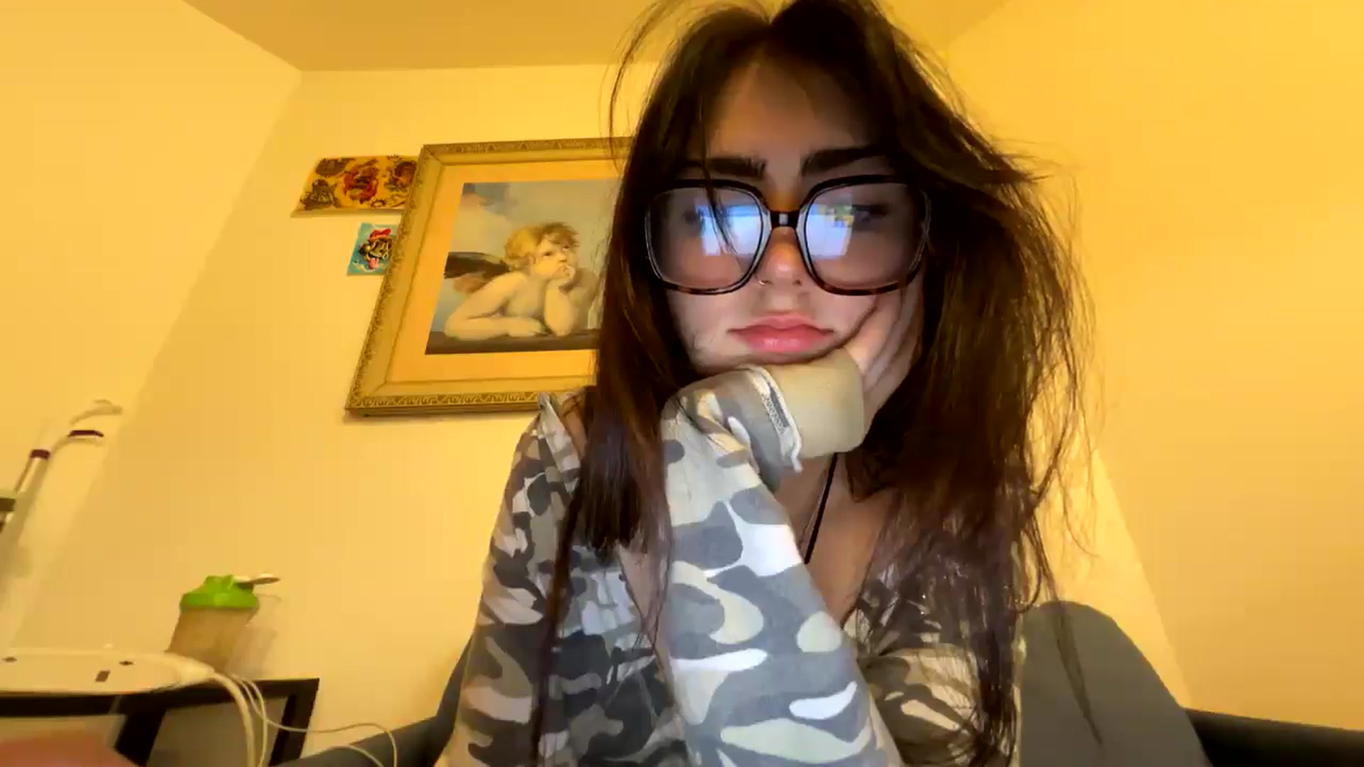 Gallery image thumbnail from SpencerJune's myfreecams stream on, 12/19/2024, 05:13 image 18 of 20