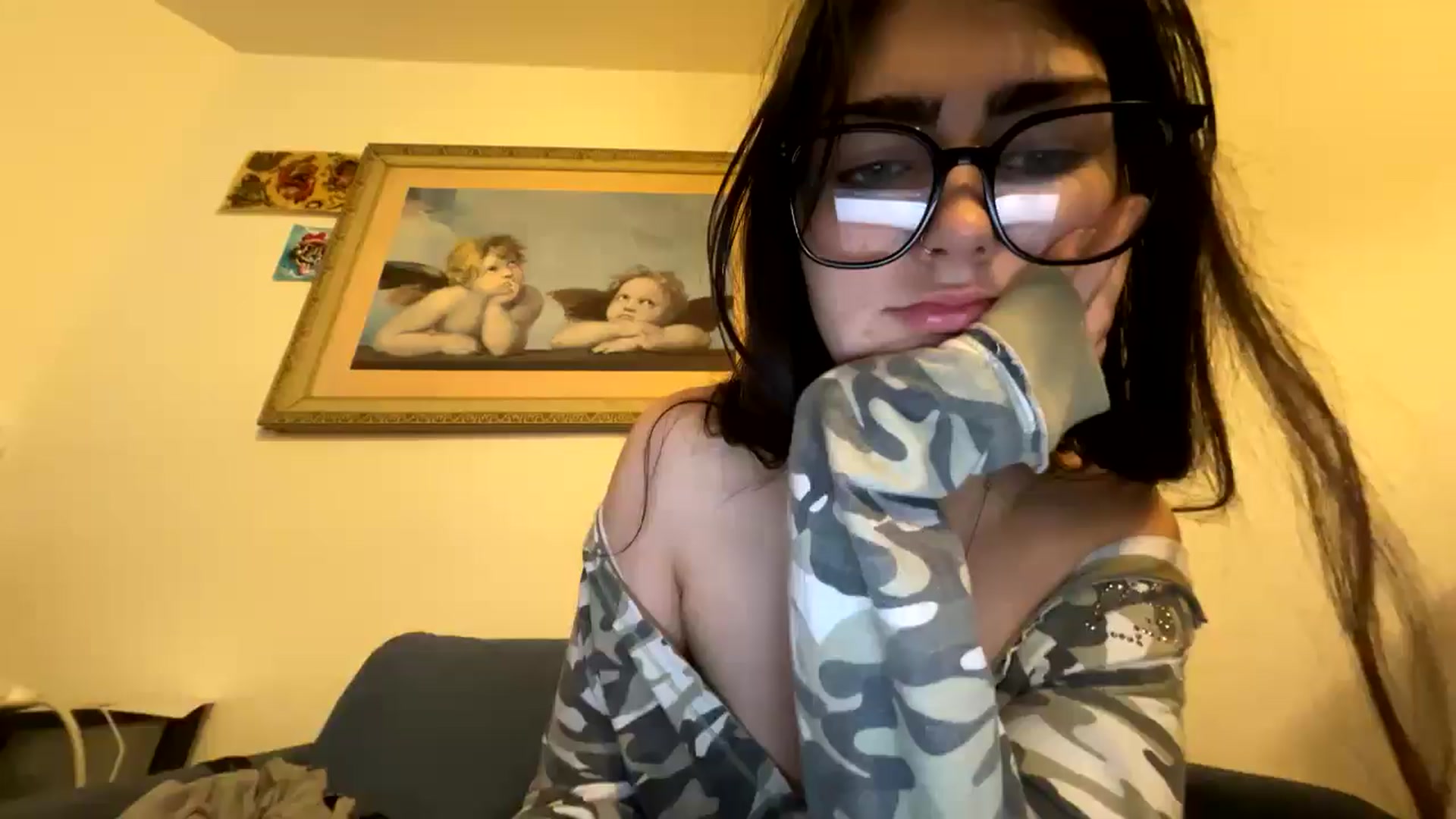 Gallery image thumbnail from SpencerJune's myfreecams stream on, 01/03/2025, 21:14 image 1 of 20