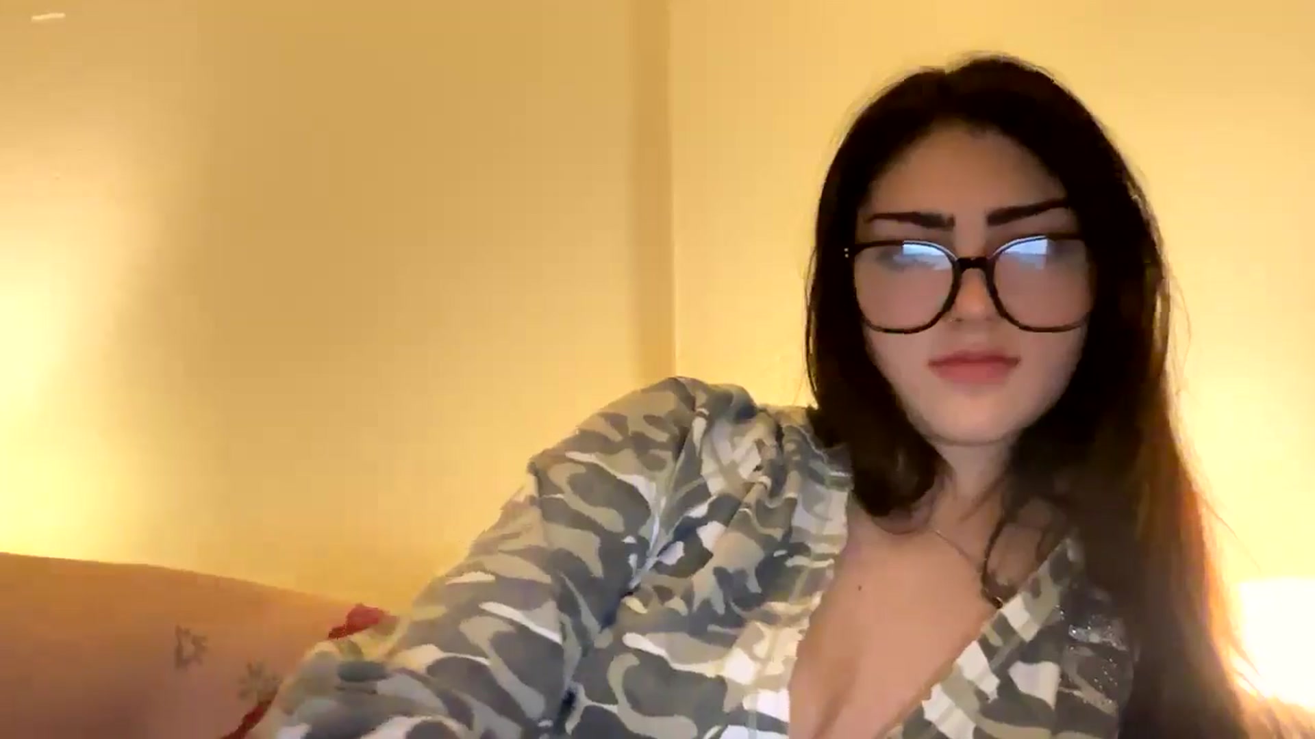 Gallery image thumbnail from SpencerJune's myfreecams stream on, 01/18/2025, 05:36 image 16 of 20