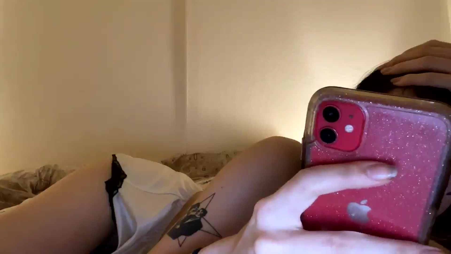 Gallery image thumbnail from SpencerJune's myfreecams stream on, 01/19/2025, 07:11 image 8 of 20