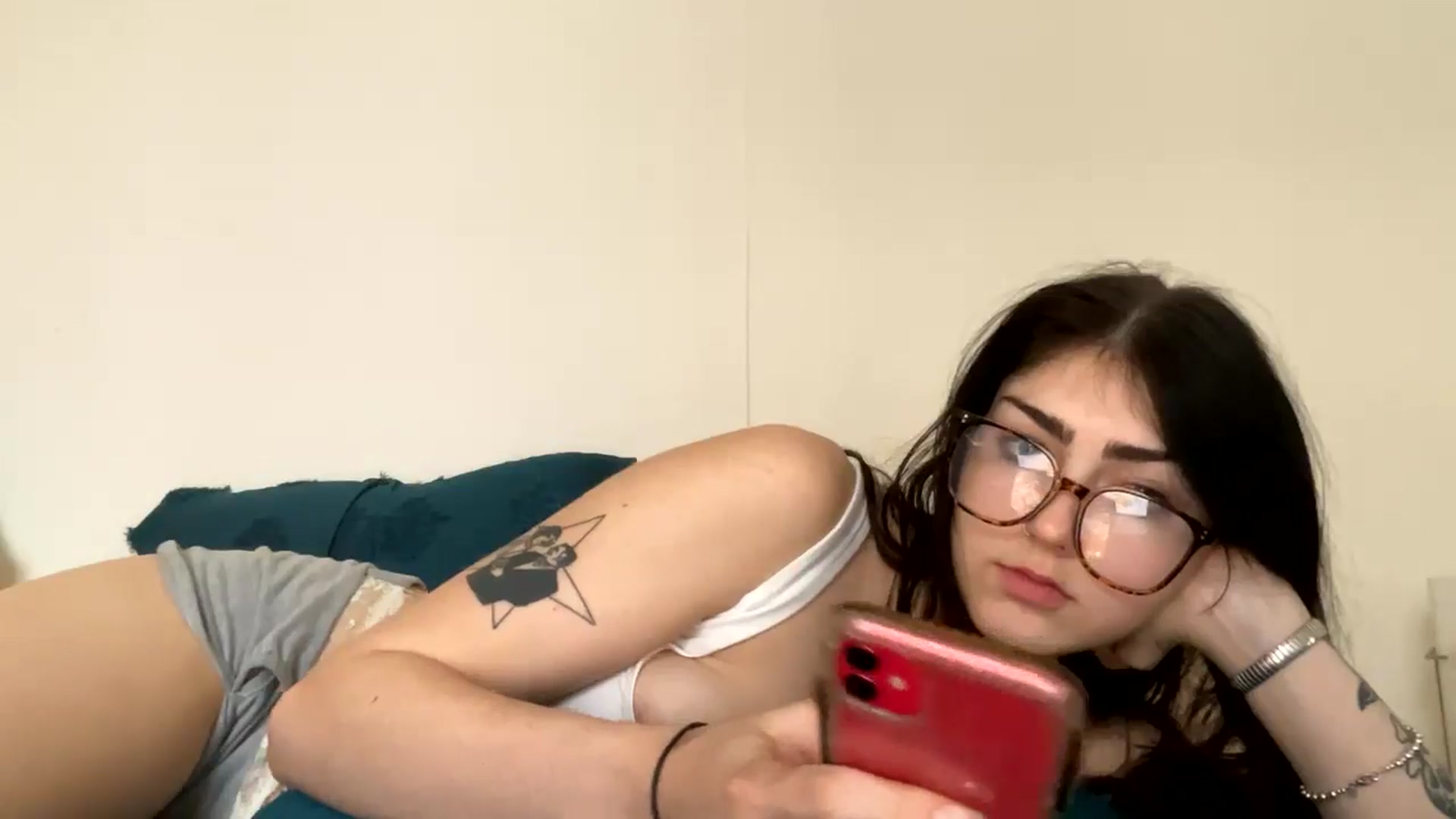 Gallery image thumbnail from SpencerJune's myfreecams stream on, 01/27/2025, 22:06 image 16 of 20