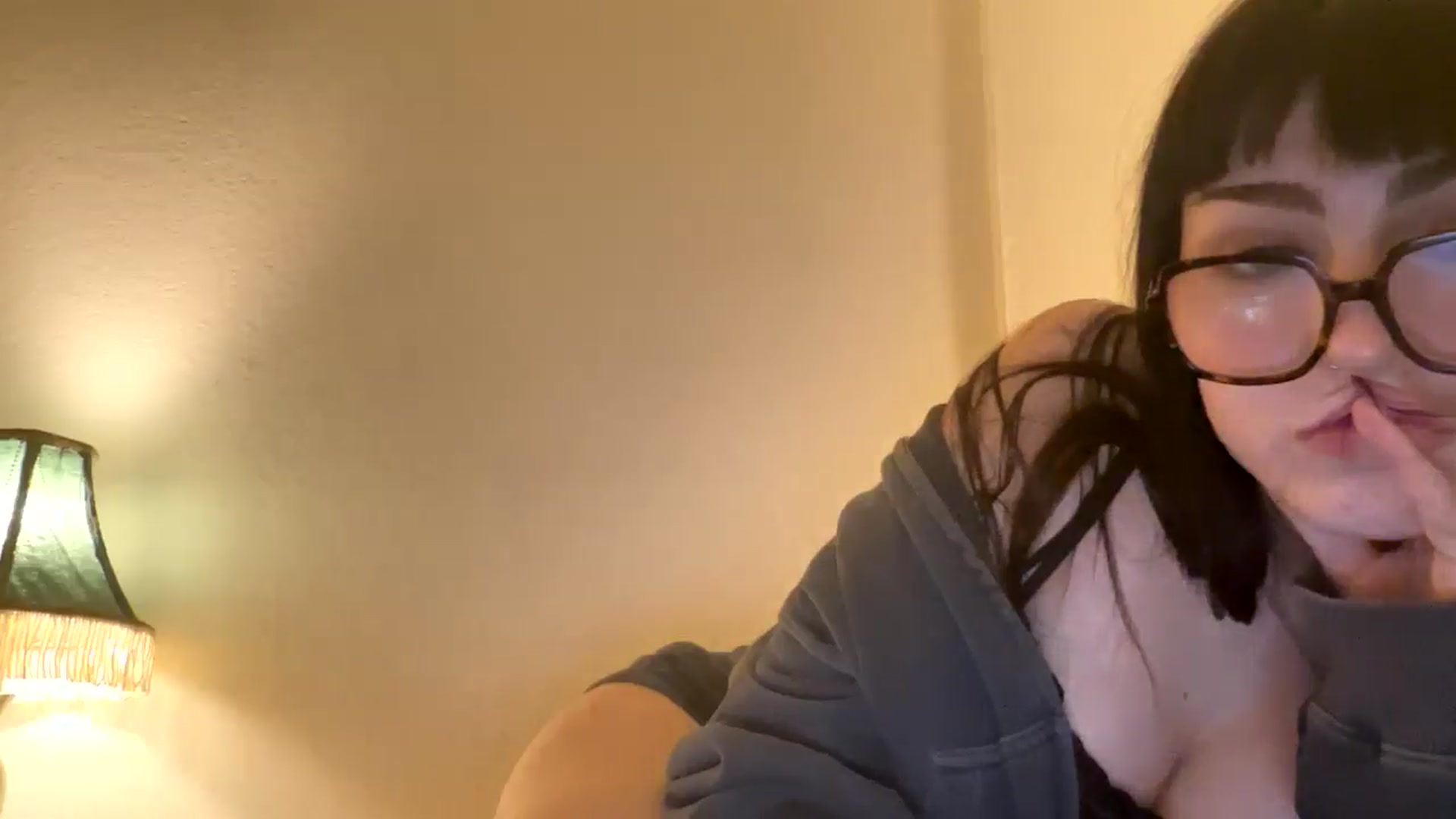 Gallery image thumbnail from SpencerJune's myfreecams stream on, 03/03/2025, 03:11 image 19 of 20