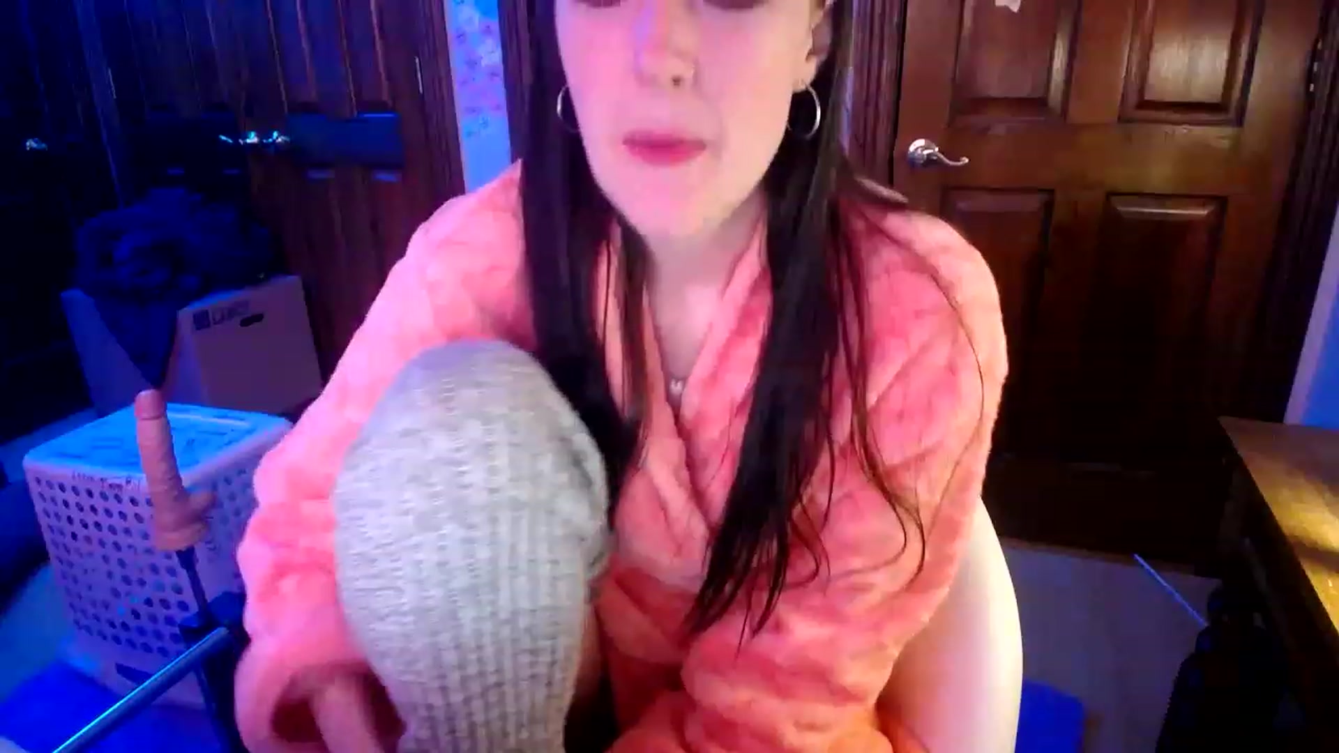Gallery image thumbnail from Sphenoids's myfreecams stream on, 11/15/2022, 04:49 image 12 of 20