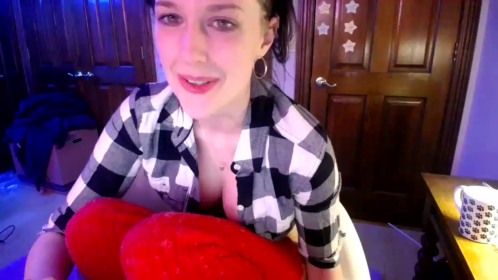 Gallery image thumbnail from Sphenoids's myfreecams stream on, 11/21/2022, 02:13 image 11 of 20