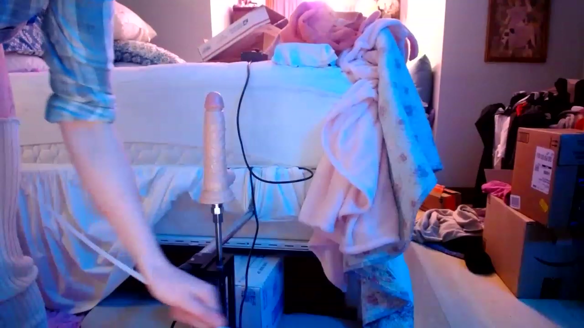 Gallery image thumbnail from Sphenoids's myfreecams stream on, 12/07/2022, 04:02 image 9 of 20