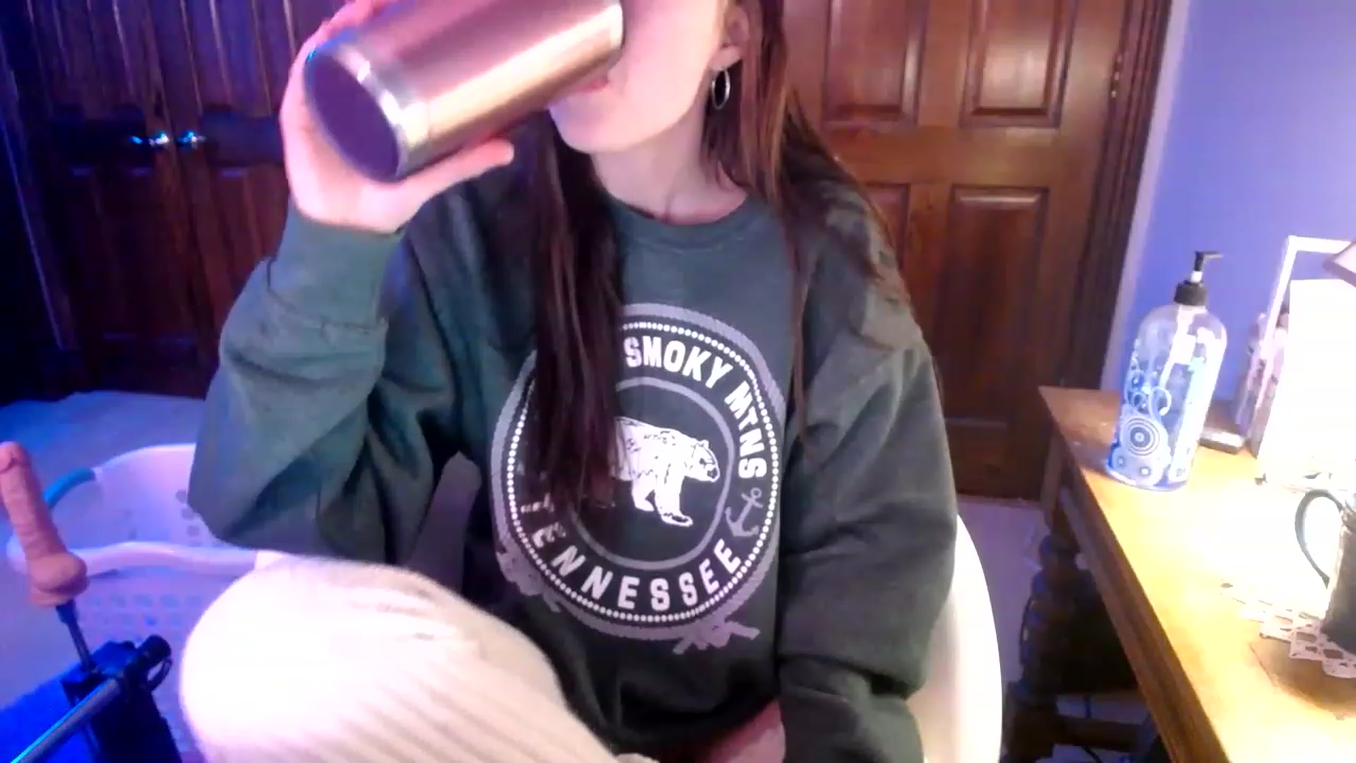 Gallery image thumbnail from Sphenoids's myfreecams stream on, 03/04/2023, 01:06 image 12 of 20