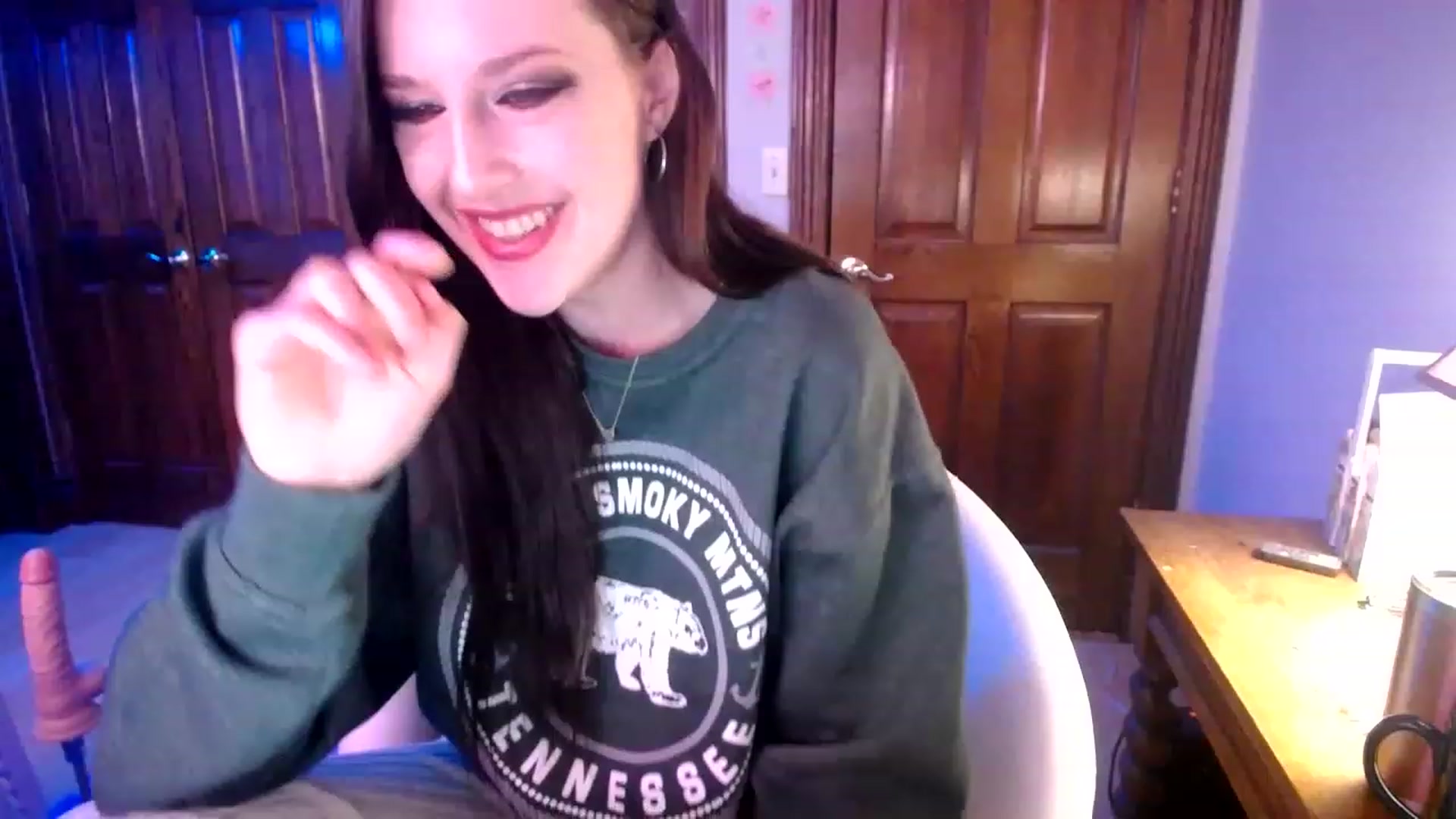 Gallery image thumbnail from Sphenoids's myfreecams stream on, 03/04/2023, 01:06 image 1 of 20