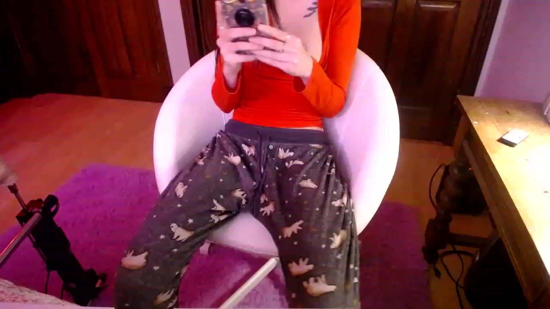 Gallery image thumbnail from Sphenoids's myfreecams stream on, 03/07/2023, 02:56 image 10 of 20