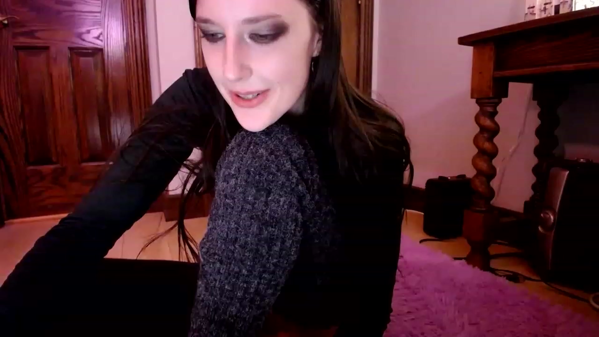 Gallery image thumbnail from Sphenoids's myfreecams stream on, 03/19/2023, 03:15 image 18 of 20