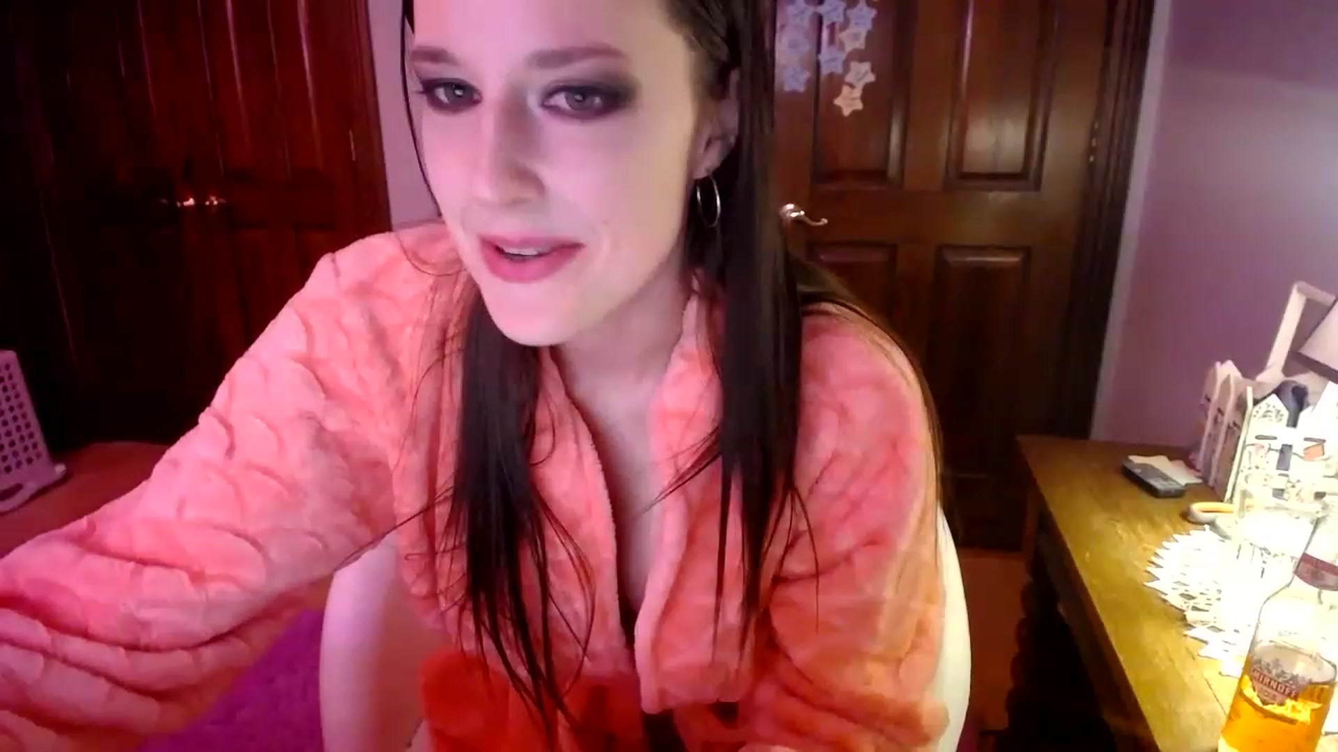 Gallery image thumbnail from Sphenoids's myfreecams stream on, 03/19/2023, 03:15 image 12 of 20