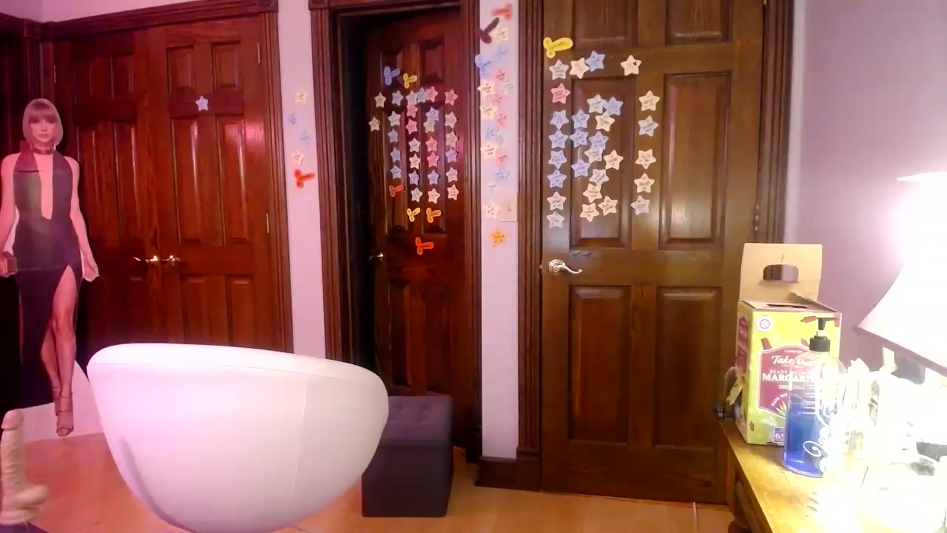 Gallery image thumbnail from Sphenoids's myfreecams stream on, 03/30/2023, 06:58 image 5 of 20