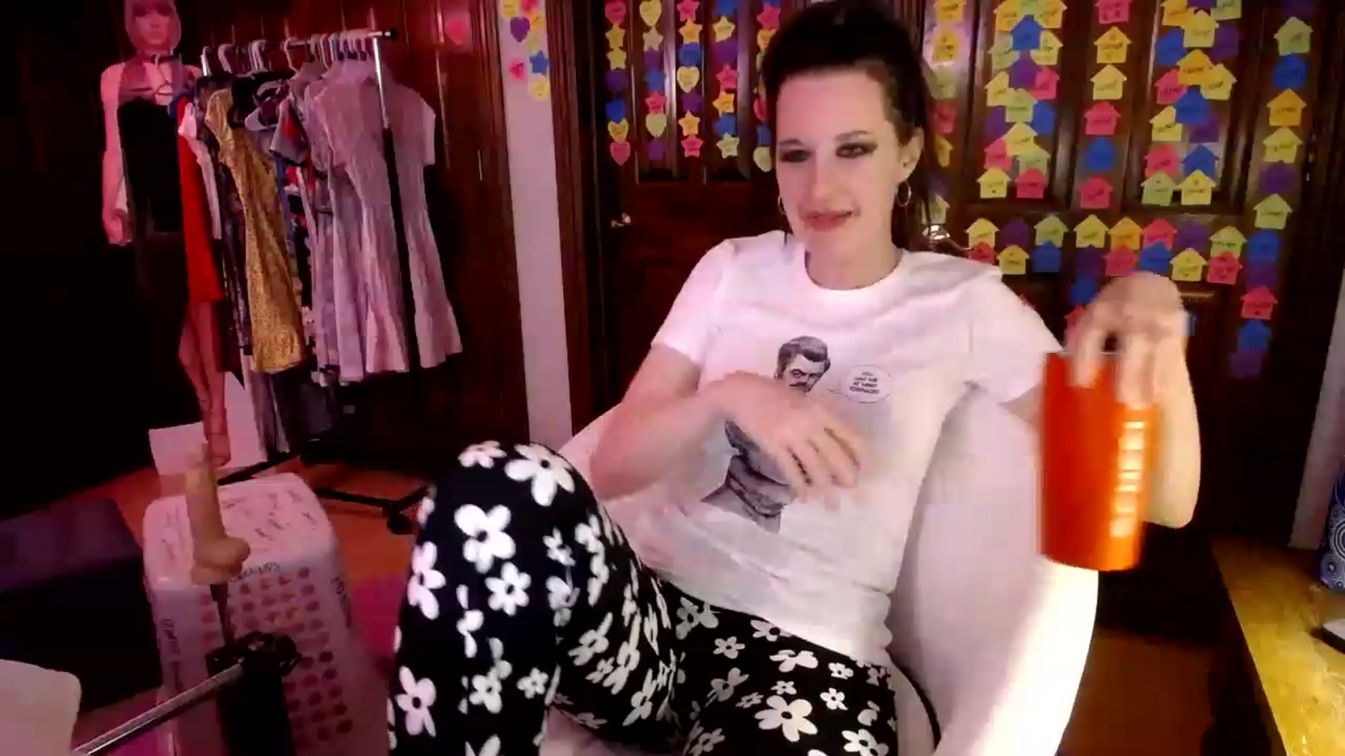 Gallery image thumbnail from Sphenoids's myfreecams stream on, 05/24/2023, 03:28 image 15 of 20