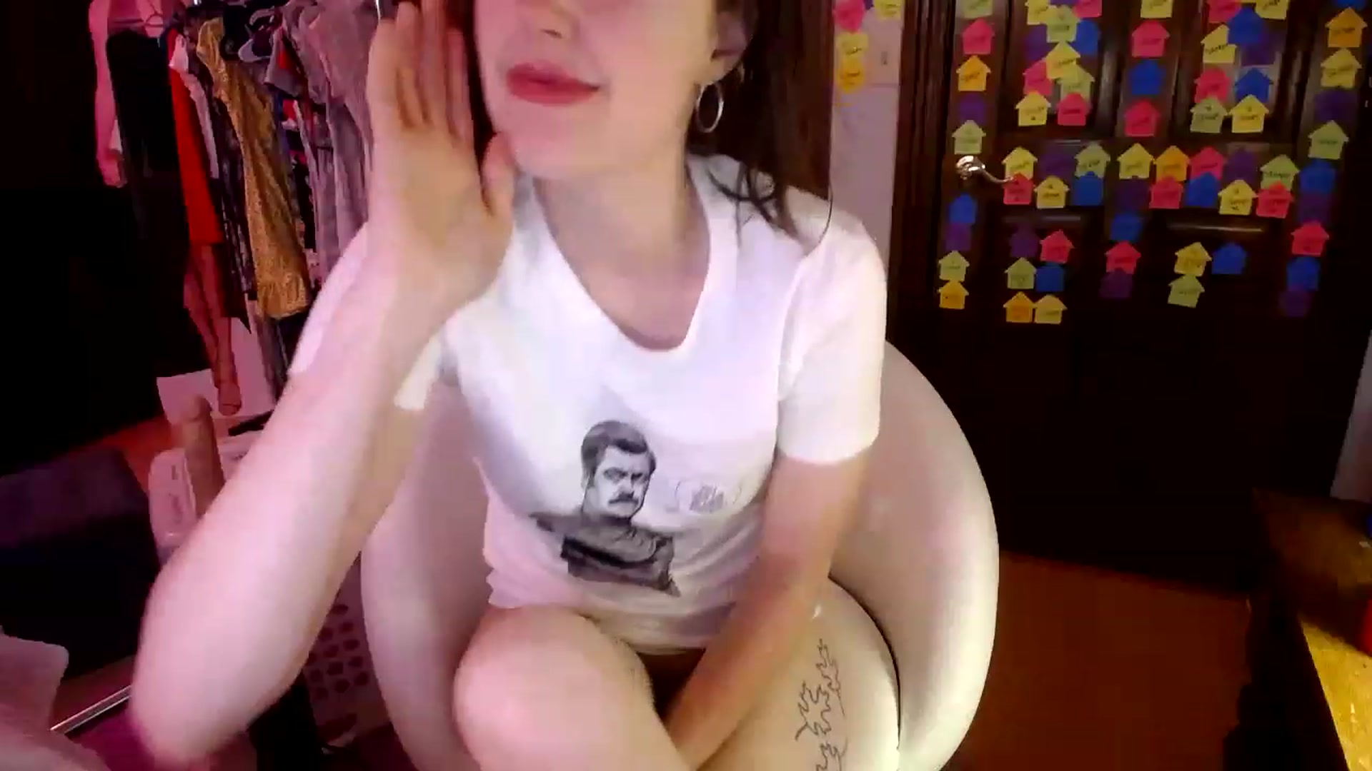 Gallery image thumbnail from Sphenoids's myfreecams stream on, 05/24/2023, 03:28 image 17 of 20