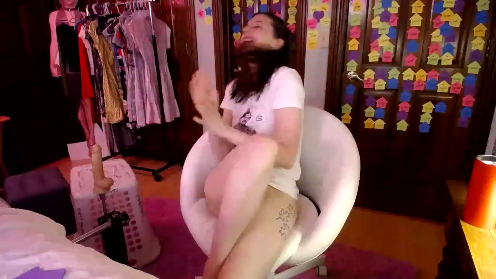 Gallery image thumbnail from Sphenoids's myfreecams stream on, 05/24/2023, 04:29 image 5 of 20