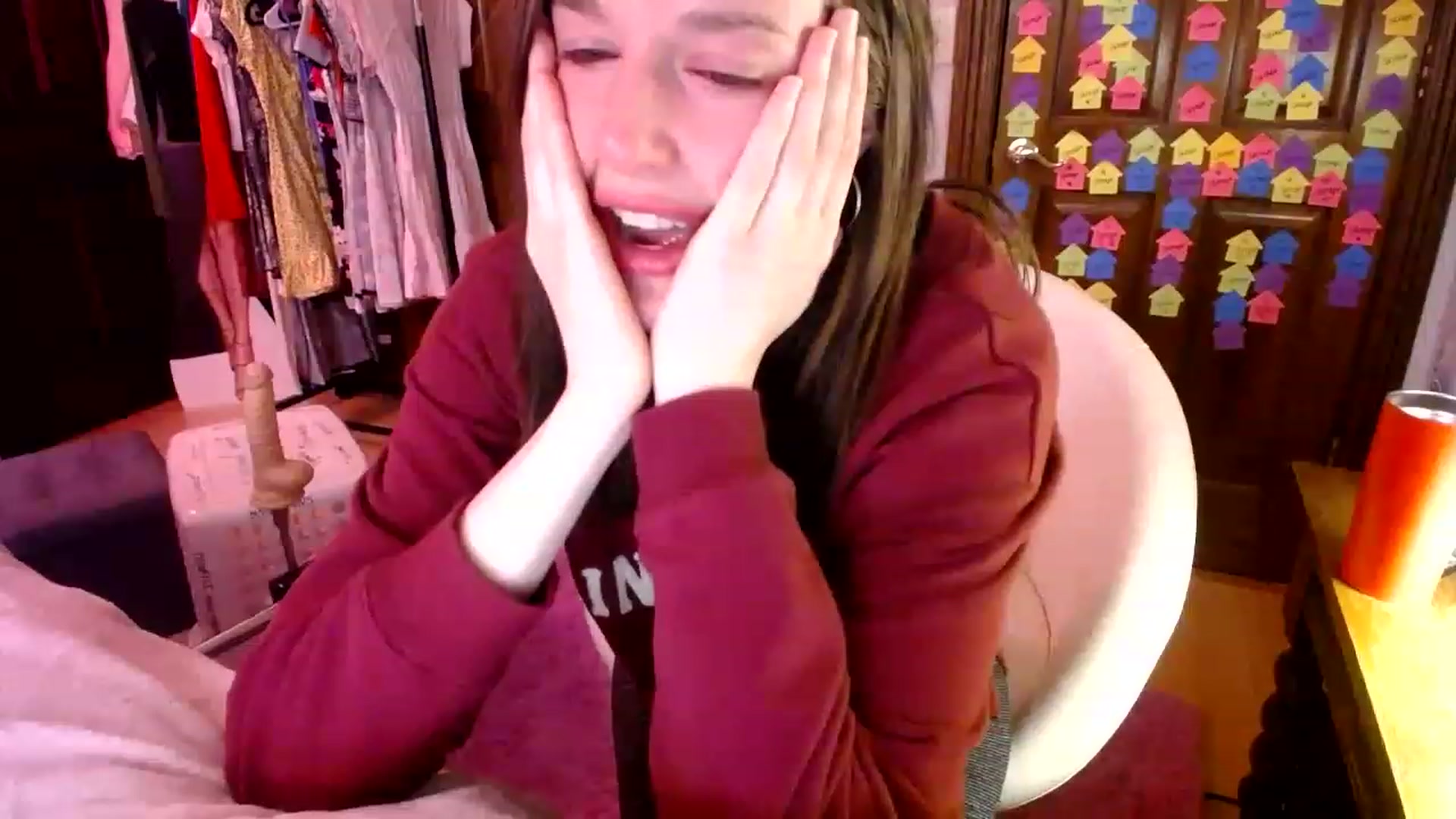 Gallery image thumbnail from Sphenoids's myfreecams stream on, 05/24/2023, 04:29 image 17 of 20