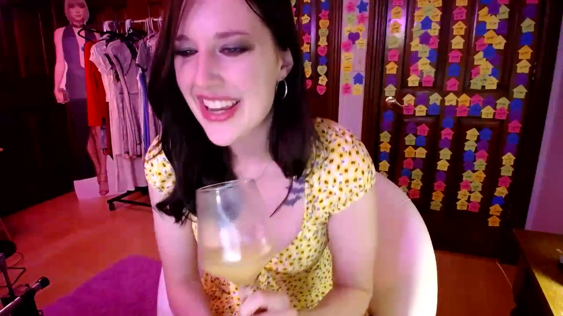 Gallery image thumbnail from Sphenoids's myfreecams stream on, 07/11/2023, 02:35 image 7 of 20