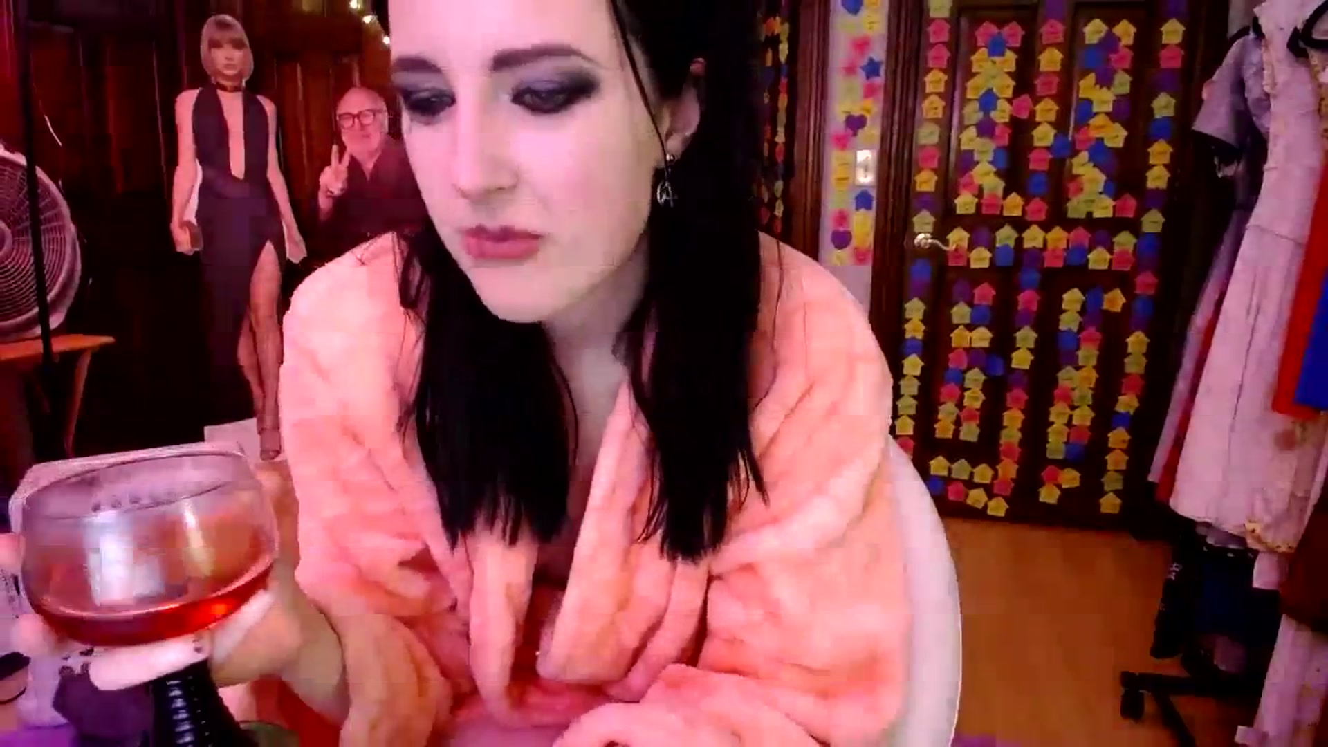 Gallery image thumbnail from Sphenoids's myfreecams stream on, 08/08/2023, 02:54 image 10 of 20