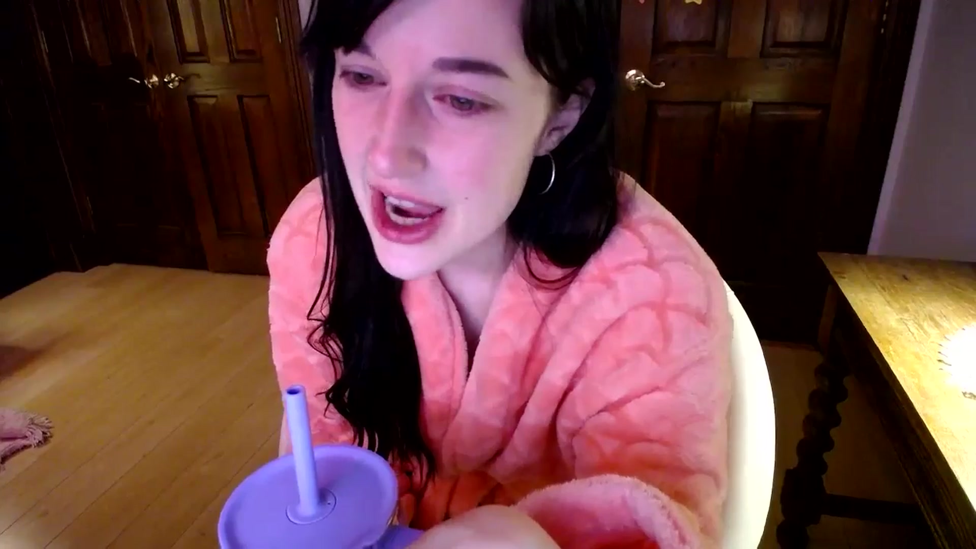 Gallery image thumbnail from Sphenoids's myfreecams stream on, 06/06/2024, 02:56 image 4 of 20