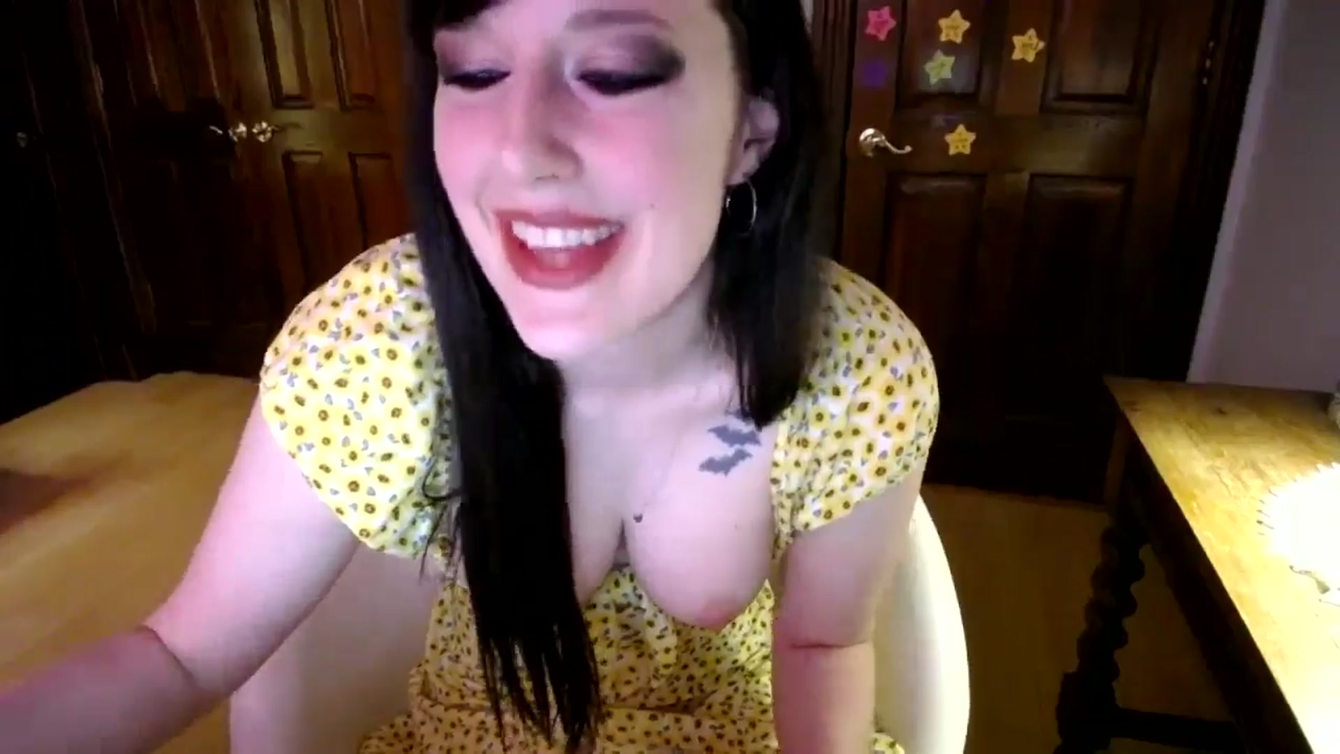 Gallery image thumbnail from Sphenoids's myfreecams stream on, 08/23/2024, 03:03 image 2 of 20