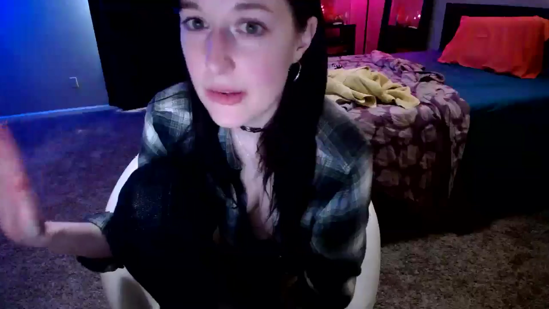 Gallery image thumbnail from Sphenoids's myfreecams stream on, 07/24/2025, 22:15 image 12 of 20
