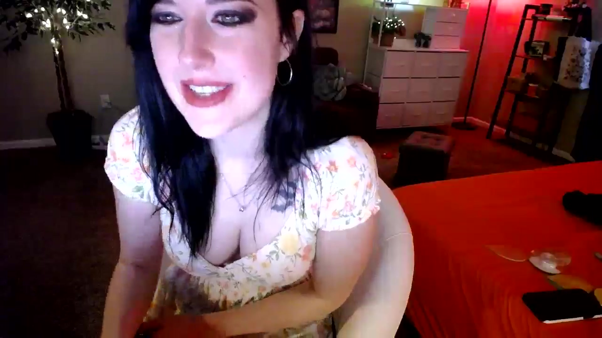 Gallery image thumbnail from Sphenoids's myfreecams stream on, 08/11/2025, 03:17 image 6 of 20