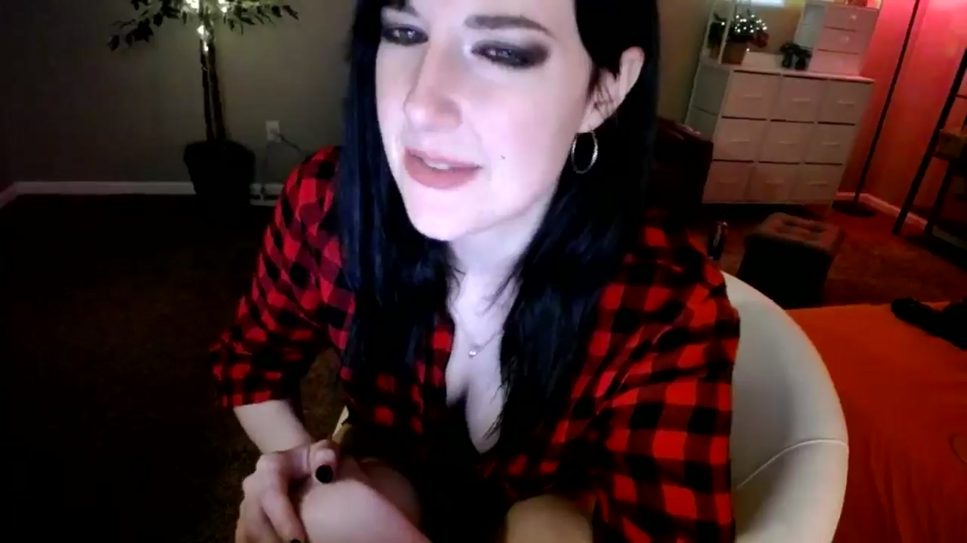 Gallery image thumbnail from Sphenoids's myfreecams stream on, 08/11/2025, 03:41 image 13 of 20