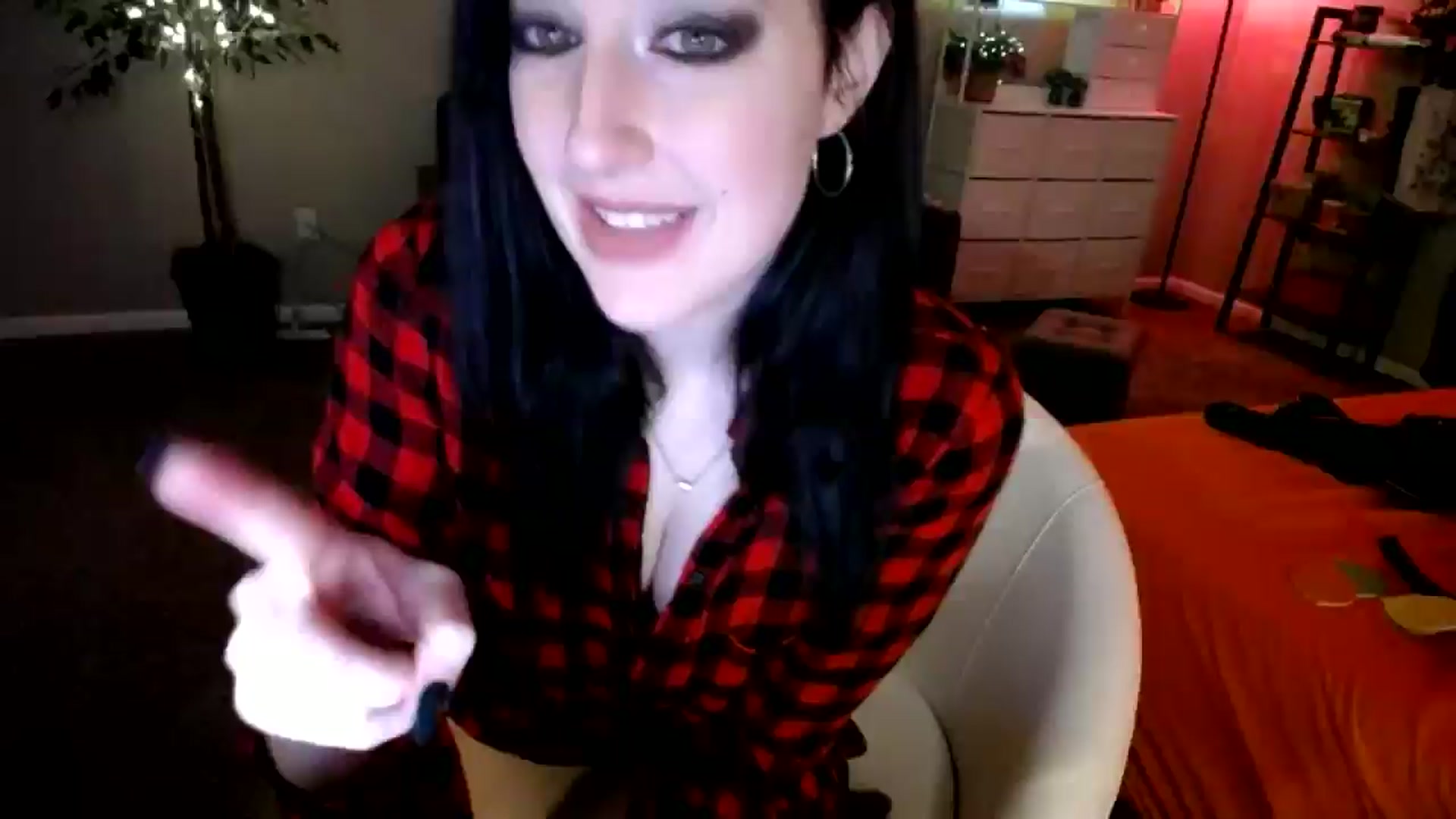 Gallery image thumbnail from Sphenoids's myfreecams stream on, 08/11/2025, 03:41 image 1 of 20