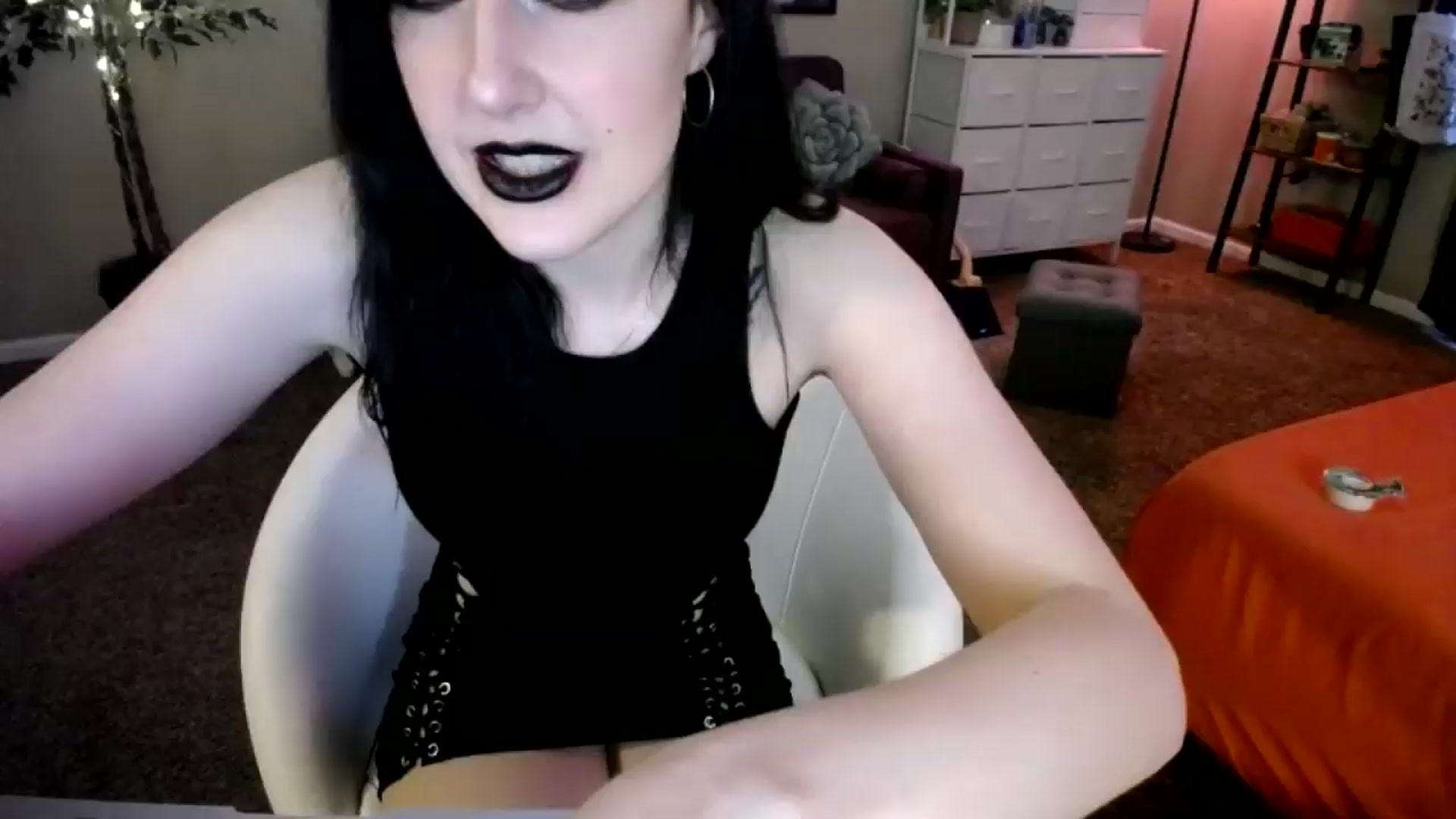Gallery image thumbnail from Sphenoids's myfreecams stream on, 08/15/2025, 01:14 image 1 of 20
