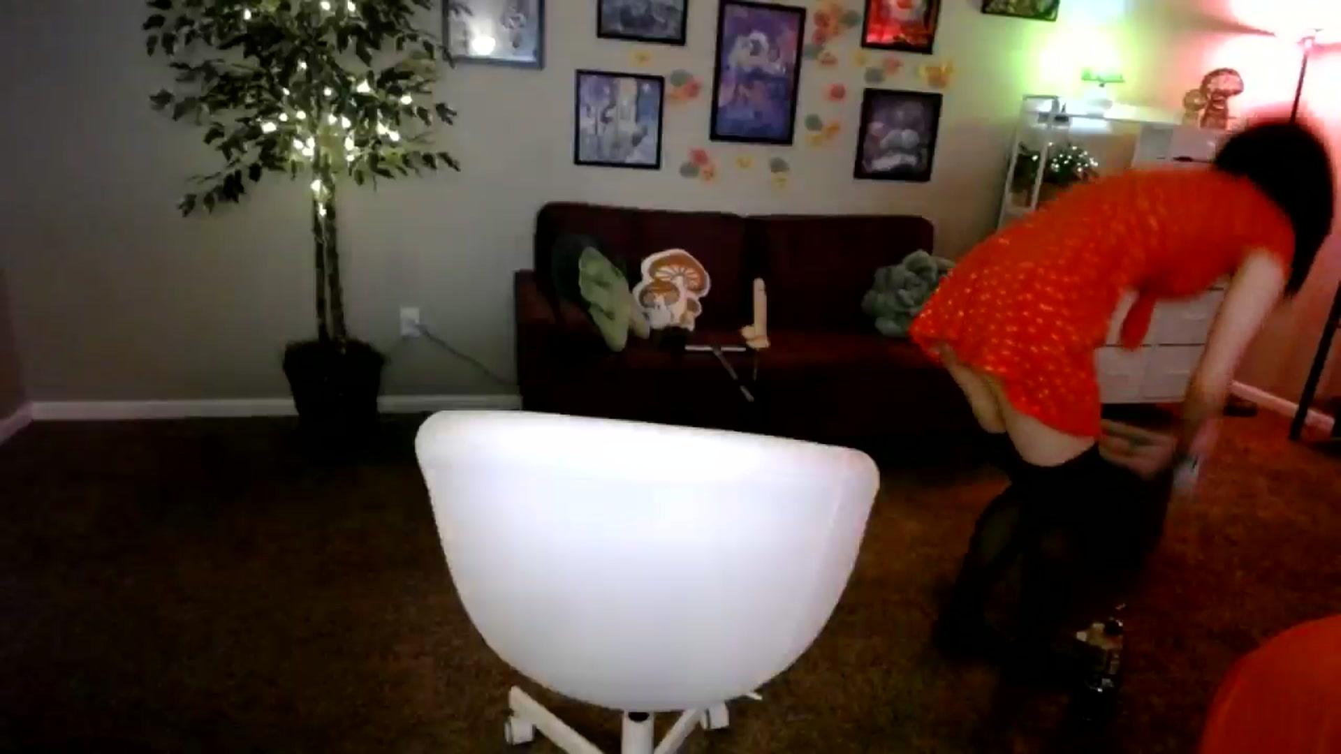 Gallery image thumbnail from Sphenoids's myfreecams stream on, 08/15/2025, 01:58 image 20 of 20