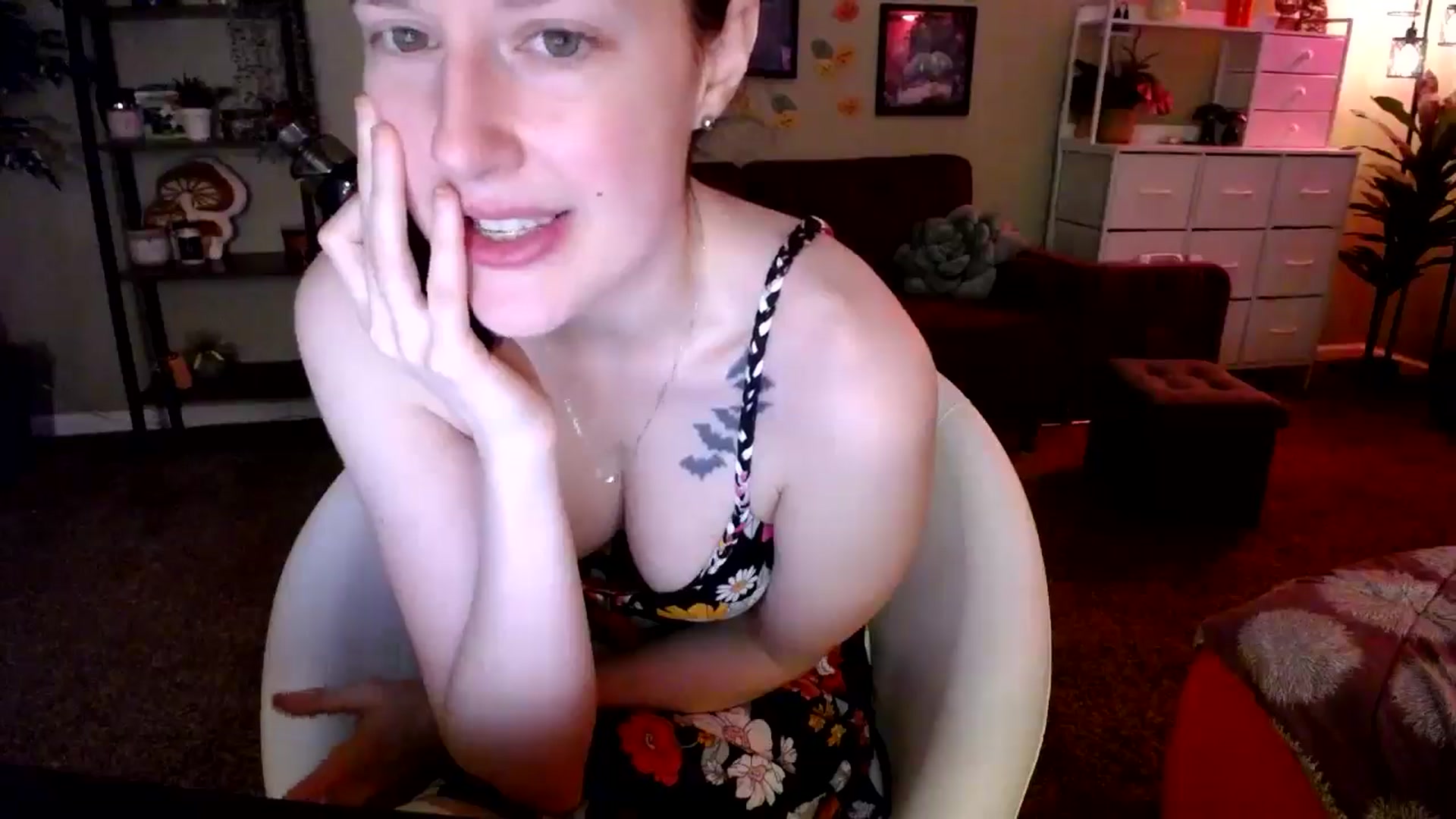 Gallery image thumbnail from Sphenoids's myfreecams stream on, 08/22/2025, 24:01 image 15 of 20