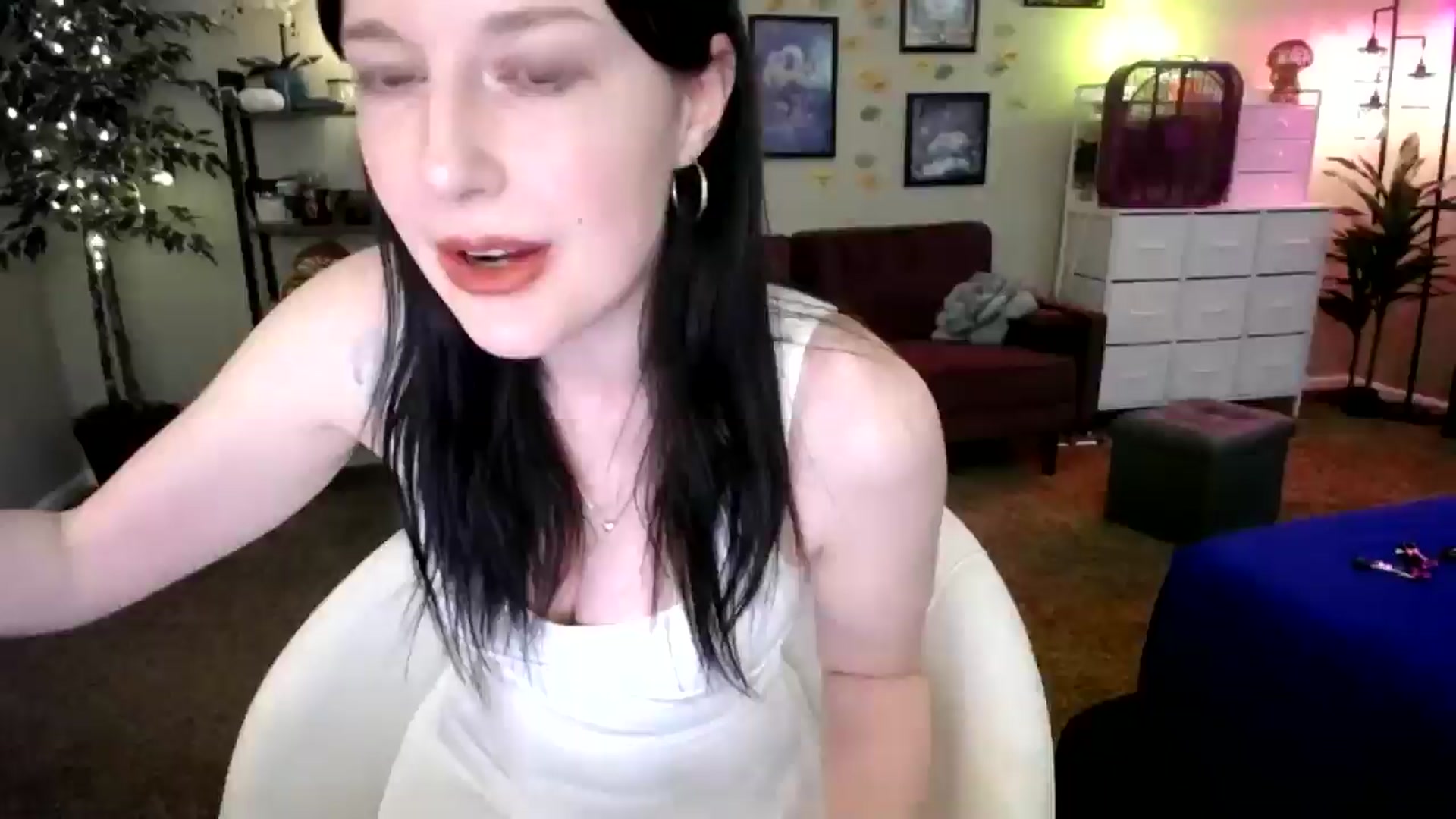 Gallery image thumbnail from Sphenoids's myfreecams stream on, 10/23/2025, 23:17 image 1 of 20