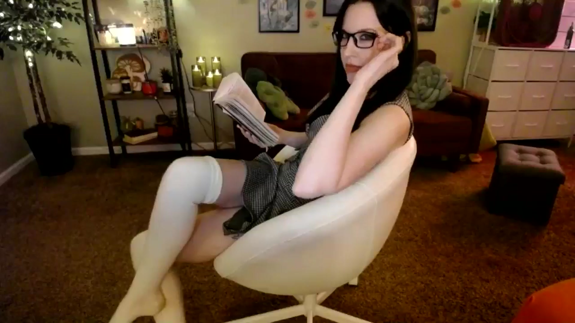 Gallery image thumbnail from Sphenoids's myfreecams stream on, 11/14/2025, 02:31 image 12 of 20