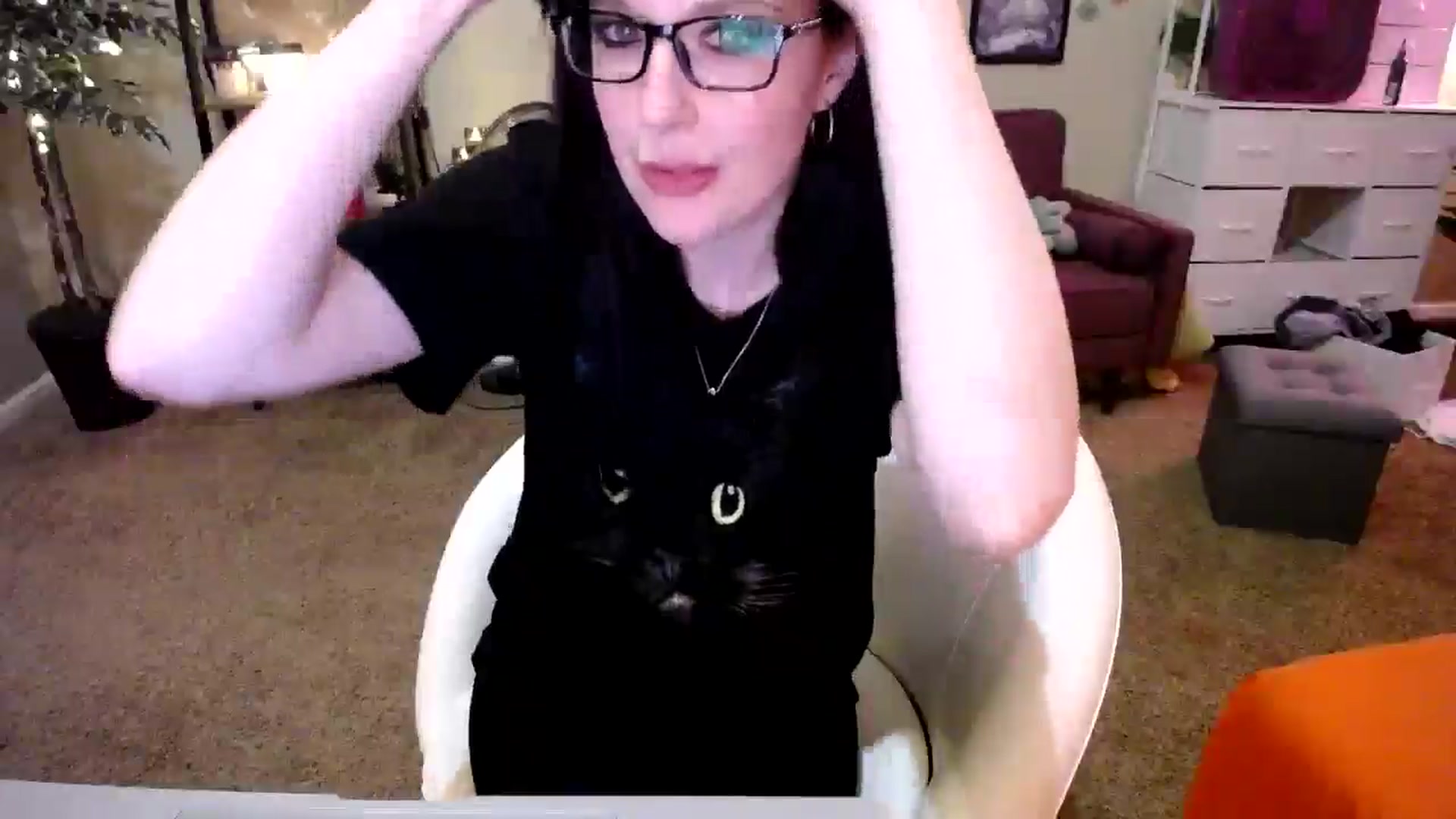 Gallery image thumbnail from Sphenoids's myfreecams stream on, 11/14/2025, 03:52 image 11 of 20