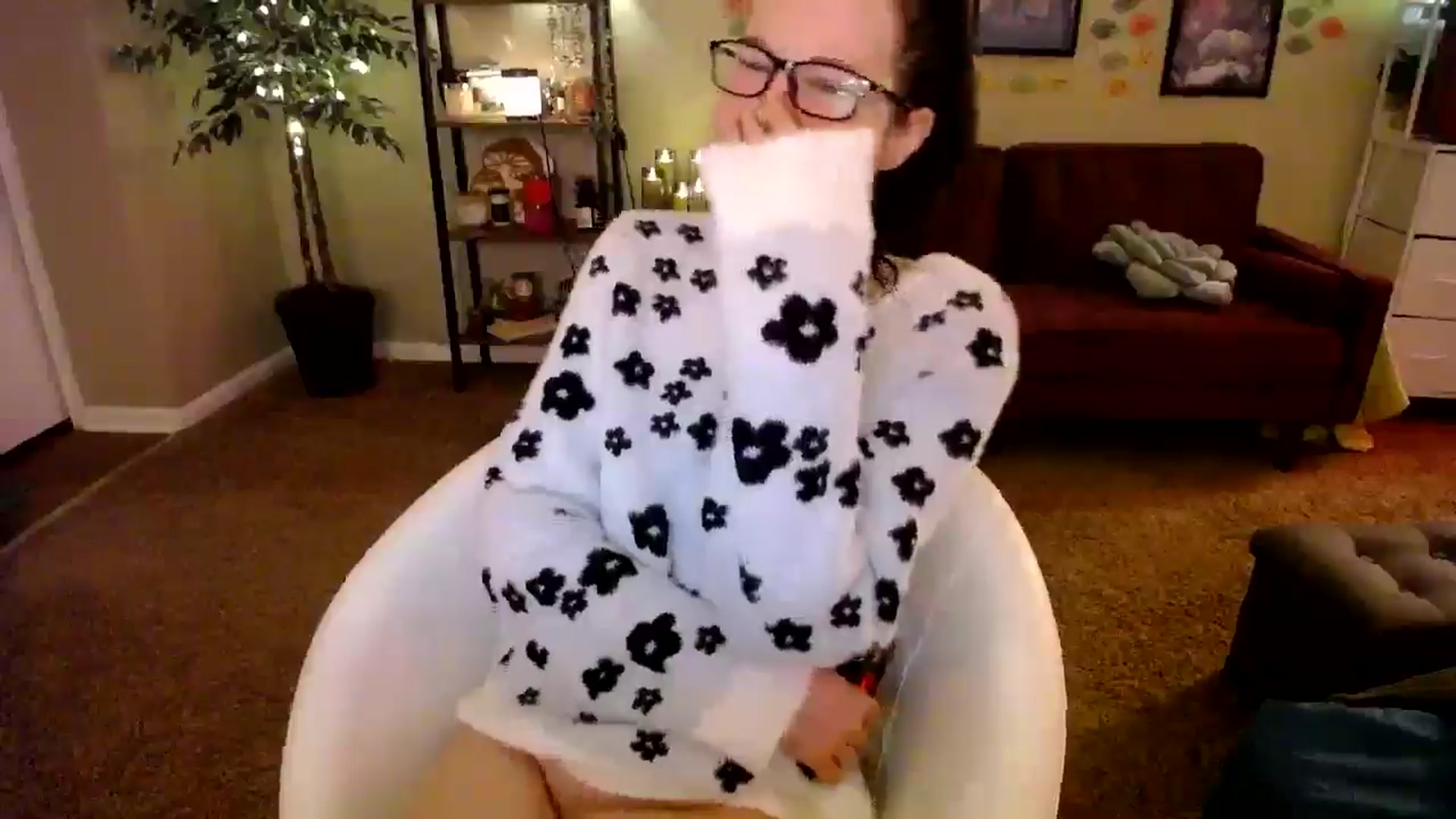 Gallery image thumbnail from Sphenoids's myfreecams stream on, 11/25/2025, 08:57 image 19 of 20