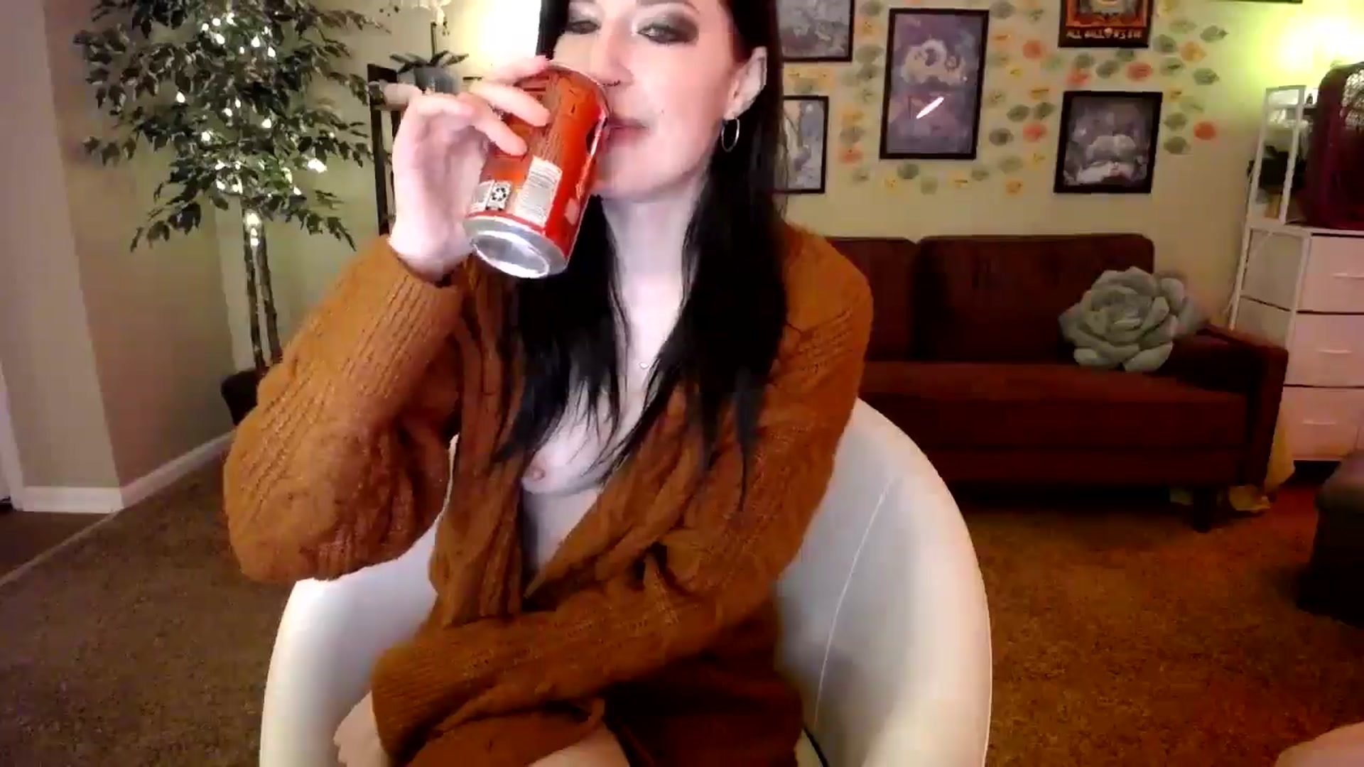 Gallery image thumbnail from Sphenoids's myfreecams stream on, 01/12/2026, 01:30 image 17 of 20