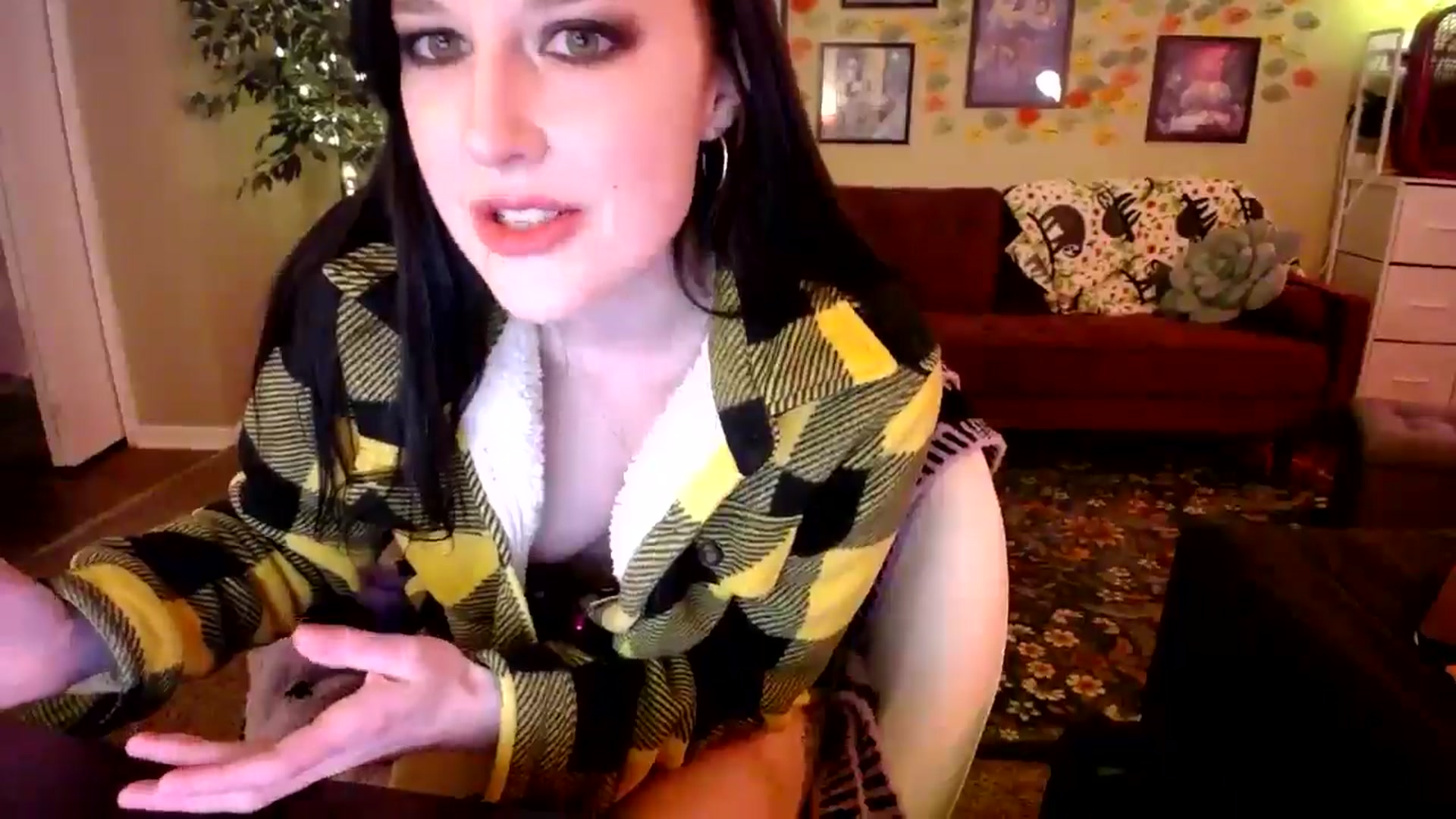 Gallery image thumbnail from Sphenoids's myfreecams stream on, 01/24/2026, 03:16 image 7 of 20