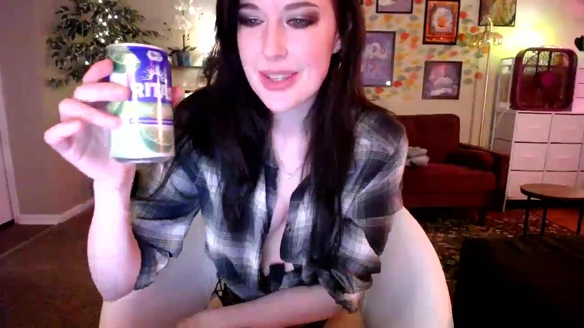 Gallery image thumbnail from Sphenoids's myfreecams stream on, 01/30/2026, 24:49 image 19 of 20
